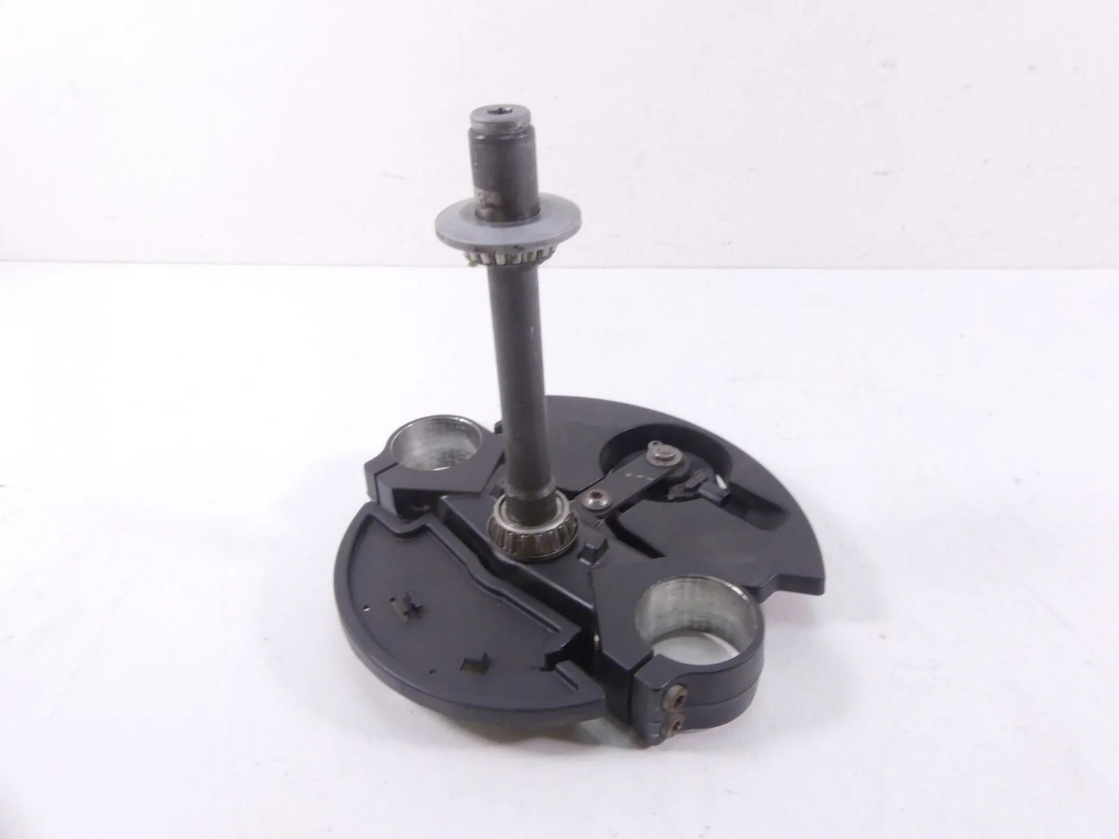 2010 BMW F800GS K72 Lower Triple Tree Steering Yoke 57mm + Cover 31427698362 - Image 2