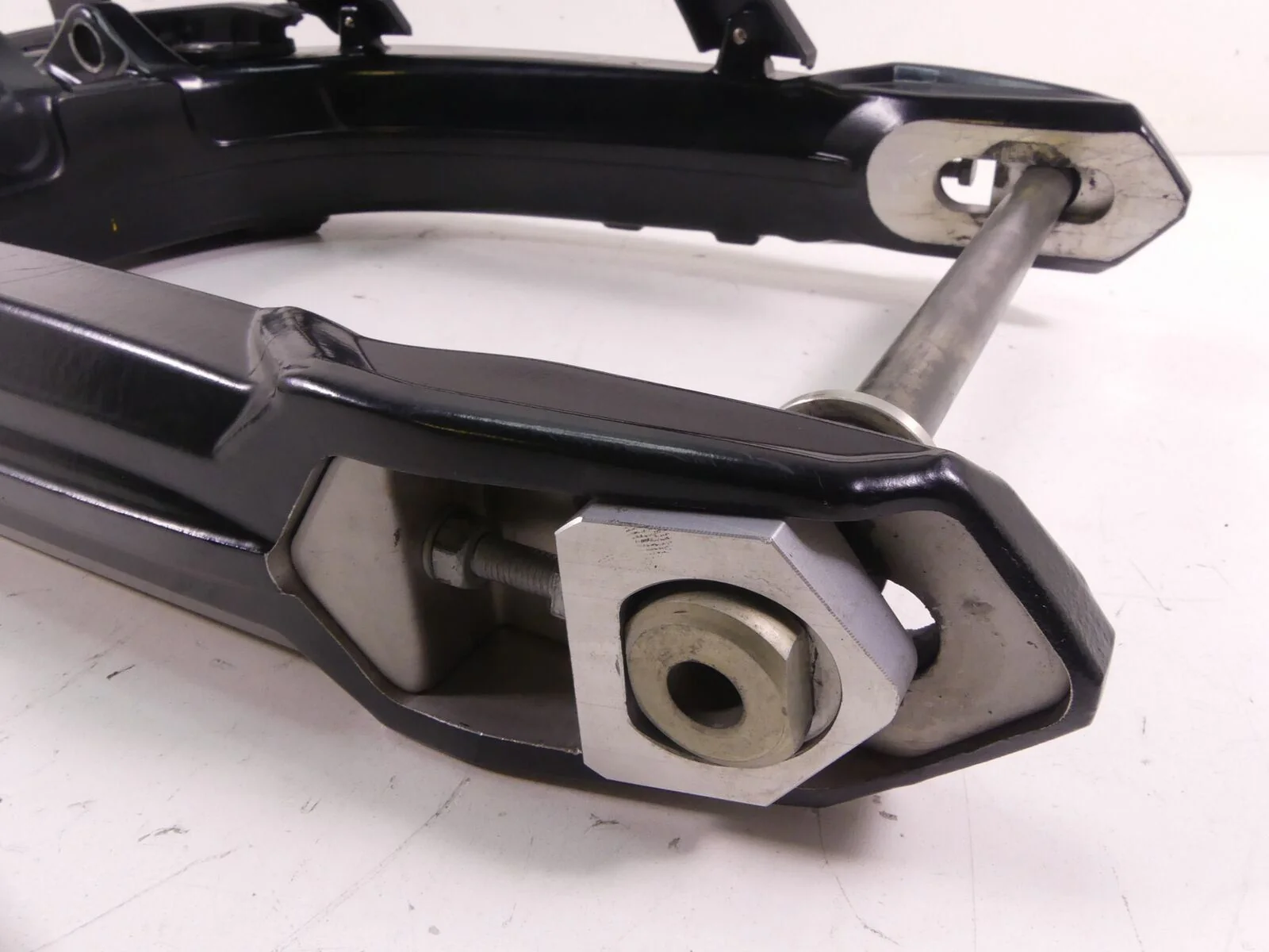 2010 BMW F800GS K72 Straight Swingarm Rear Swing Arm + Axle 20mm 33178549120 - Image 11