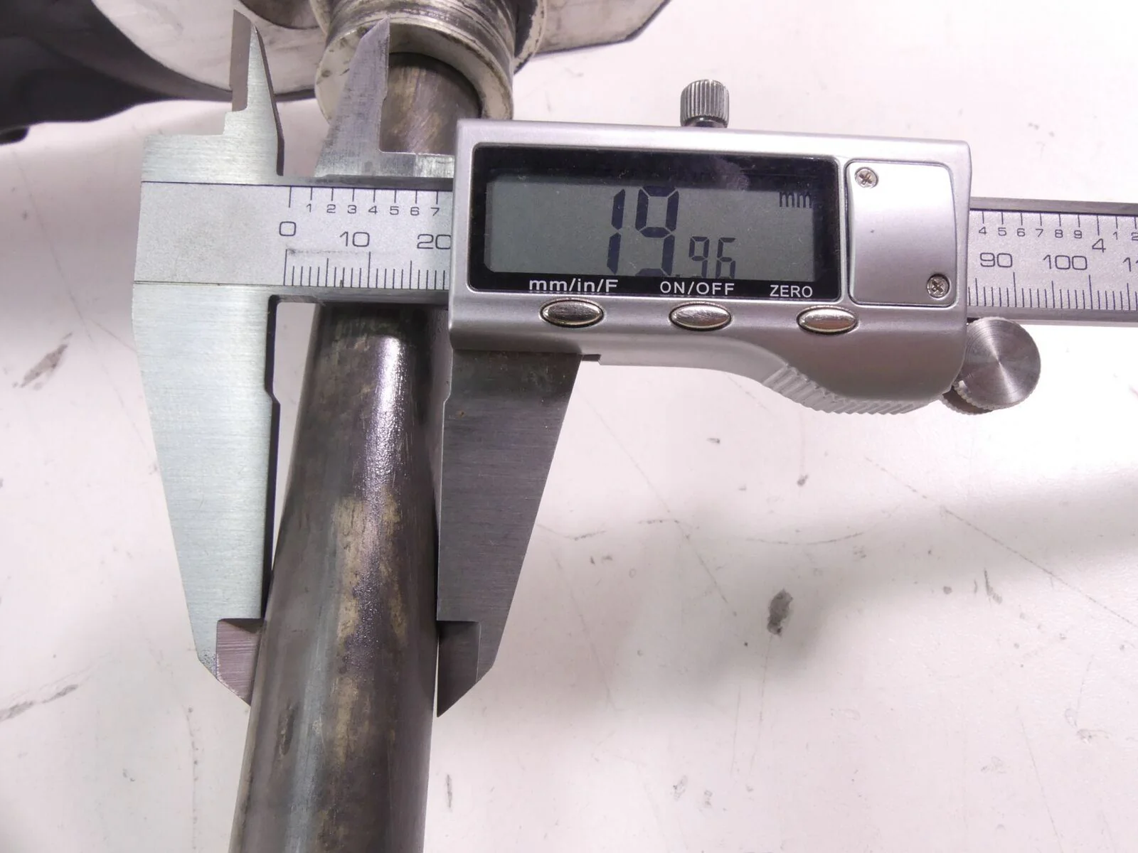 2010 BMW F800GS K72 Straight Swingarm Rear Swing Arm + Axle 20mm 33178549120 - Image 12