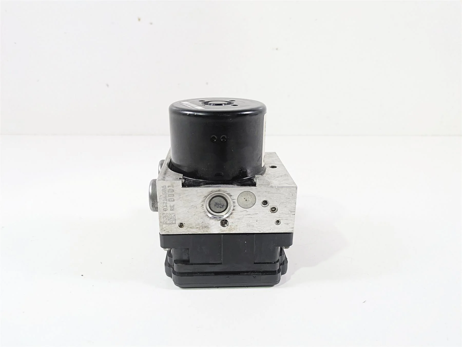 2010 BMW R1200GS K25 Abs Brake Pump Unit Module 7715107 34517715109 - Image 4