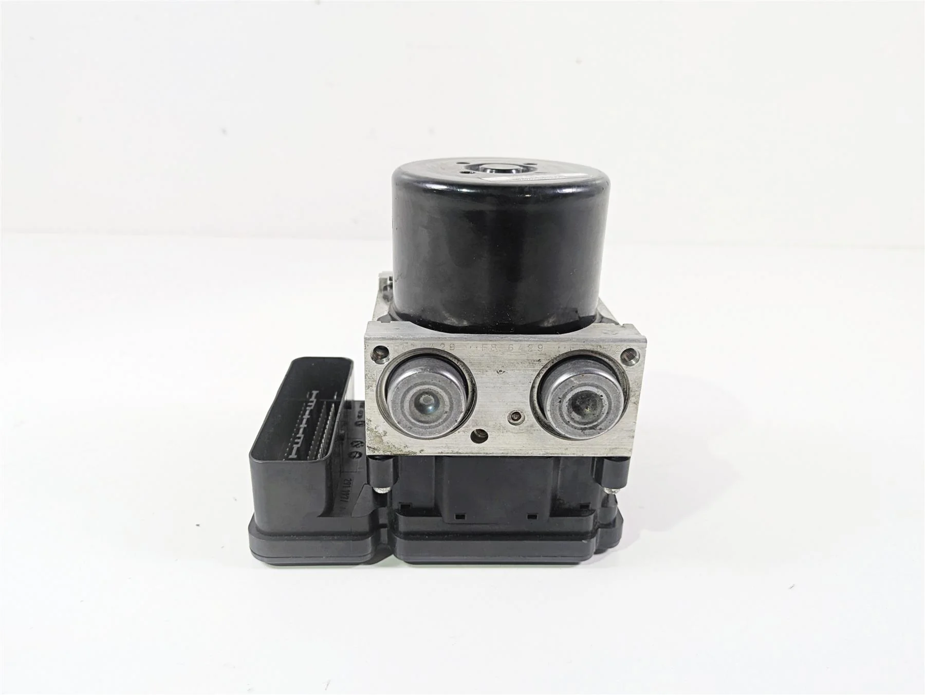 2010 BMW R1200GS K25 Abs Brake Pump Unit Module 7715107 34517715109 - Image 5