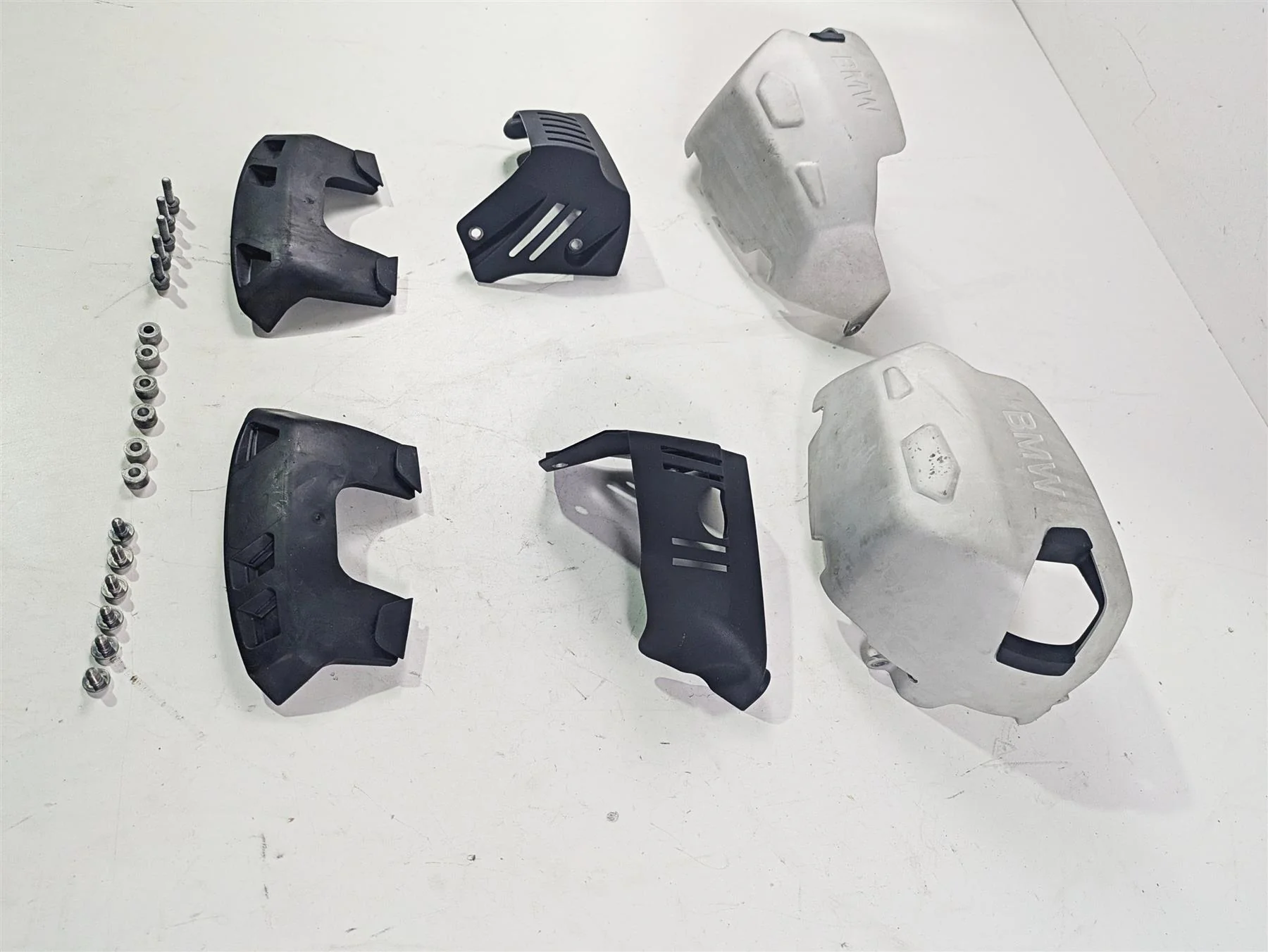 2010 BMW R1200GS K25 Aluminum Cylinder Head Cover Guard Set 77128357955 - Image 3