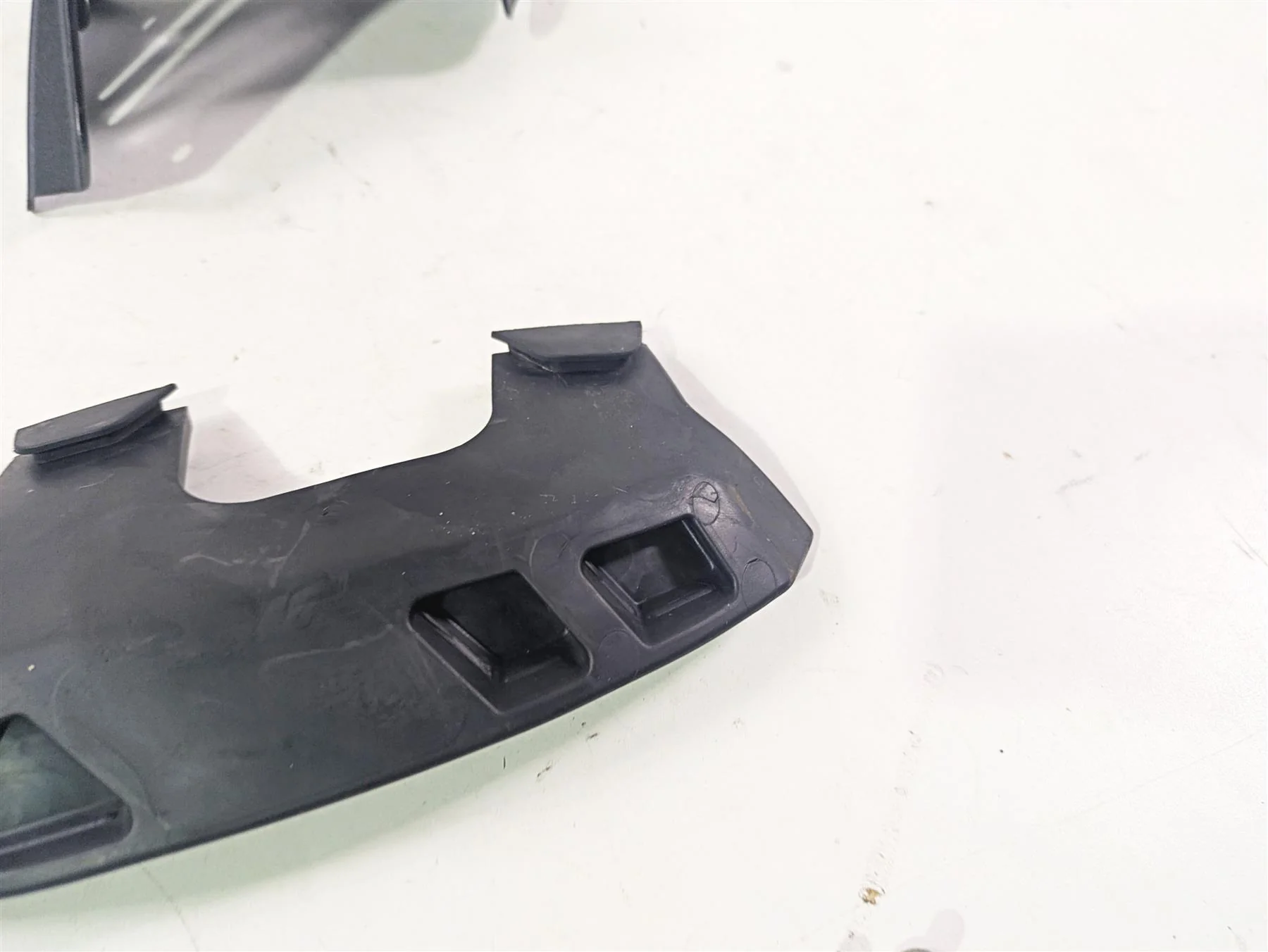 2010 BMW R1200GS K25 Aluminum Cylinder Head Cover Guard Set 77128357955 - Image 8