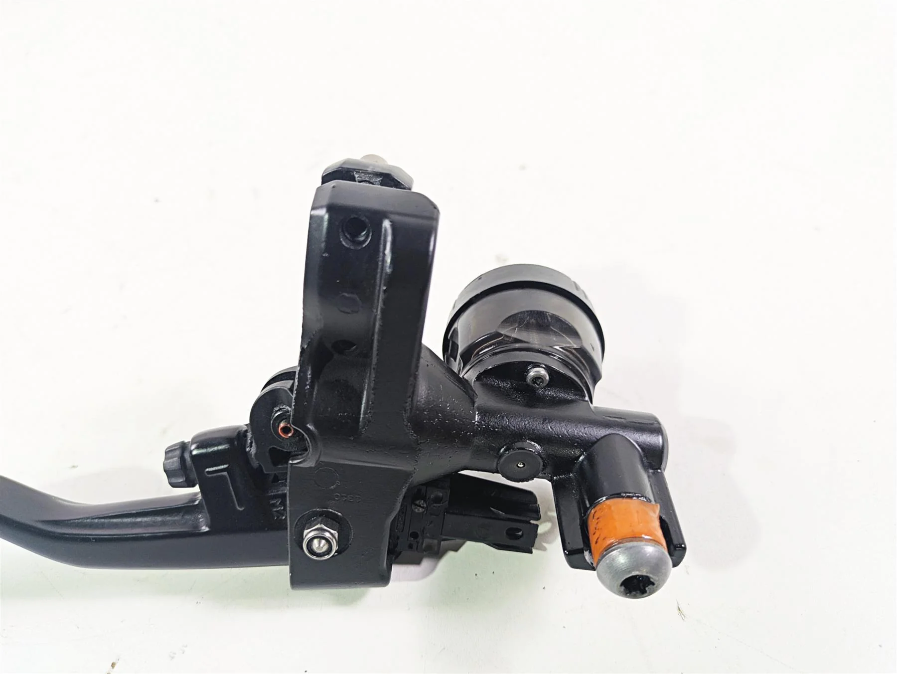 2010 BMW R1200GS K25 Clutch Master Cylinder & Lever 32727728848 - Image 9