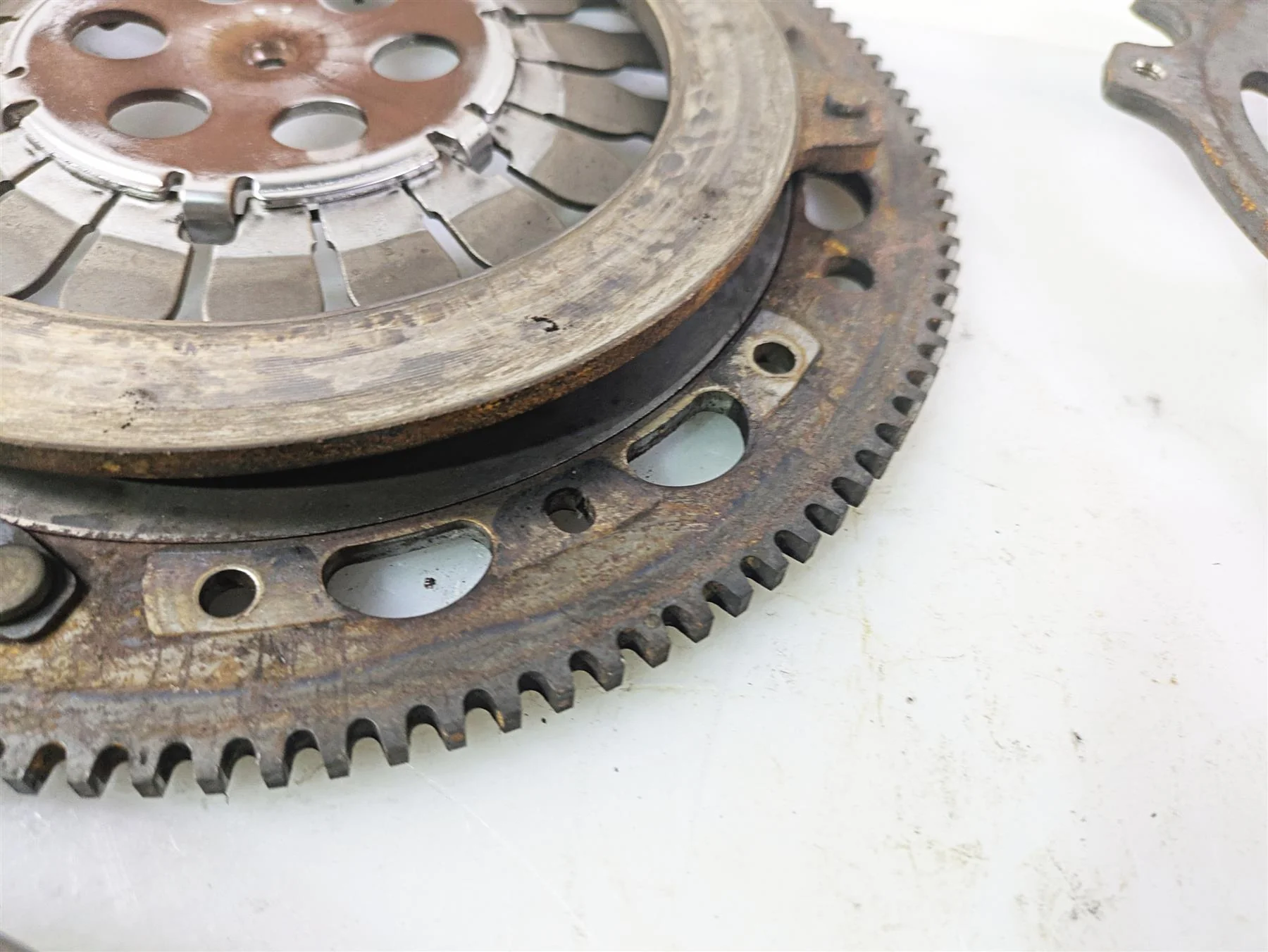 2010 BMW R1200GS K25 Clutch Pressure Plate Friction Disc Set 21217697737 - Image 4