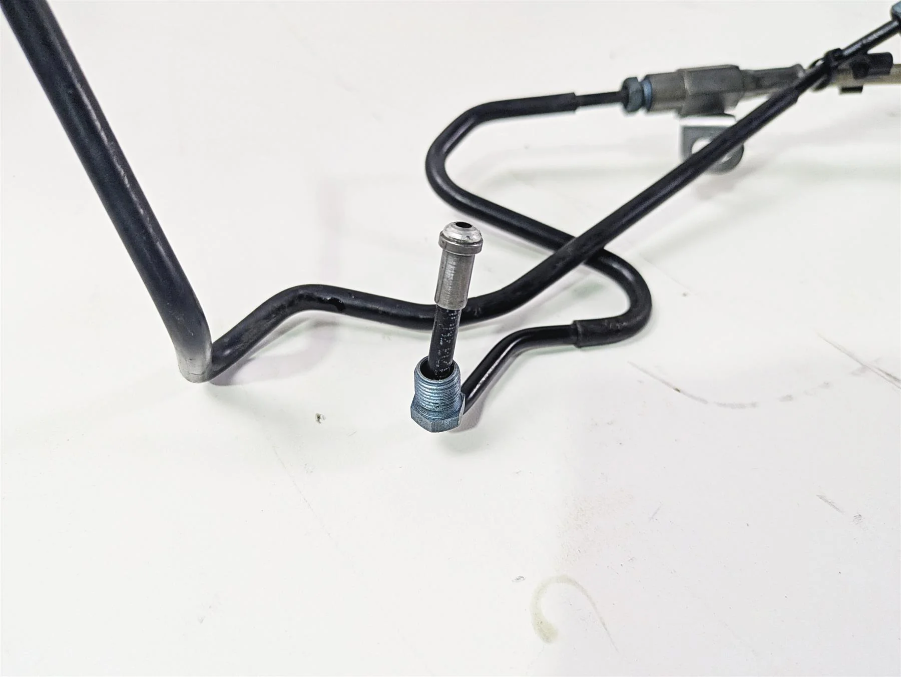 2010 BMW R1200GS K25 Front Abs Brake Line Hose Set 34327671789 - Image 7