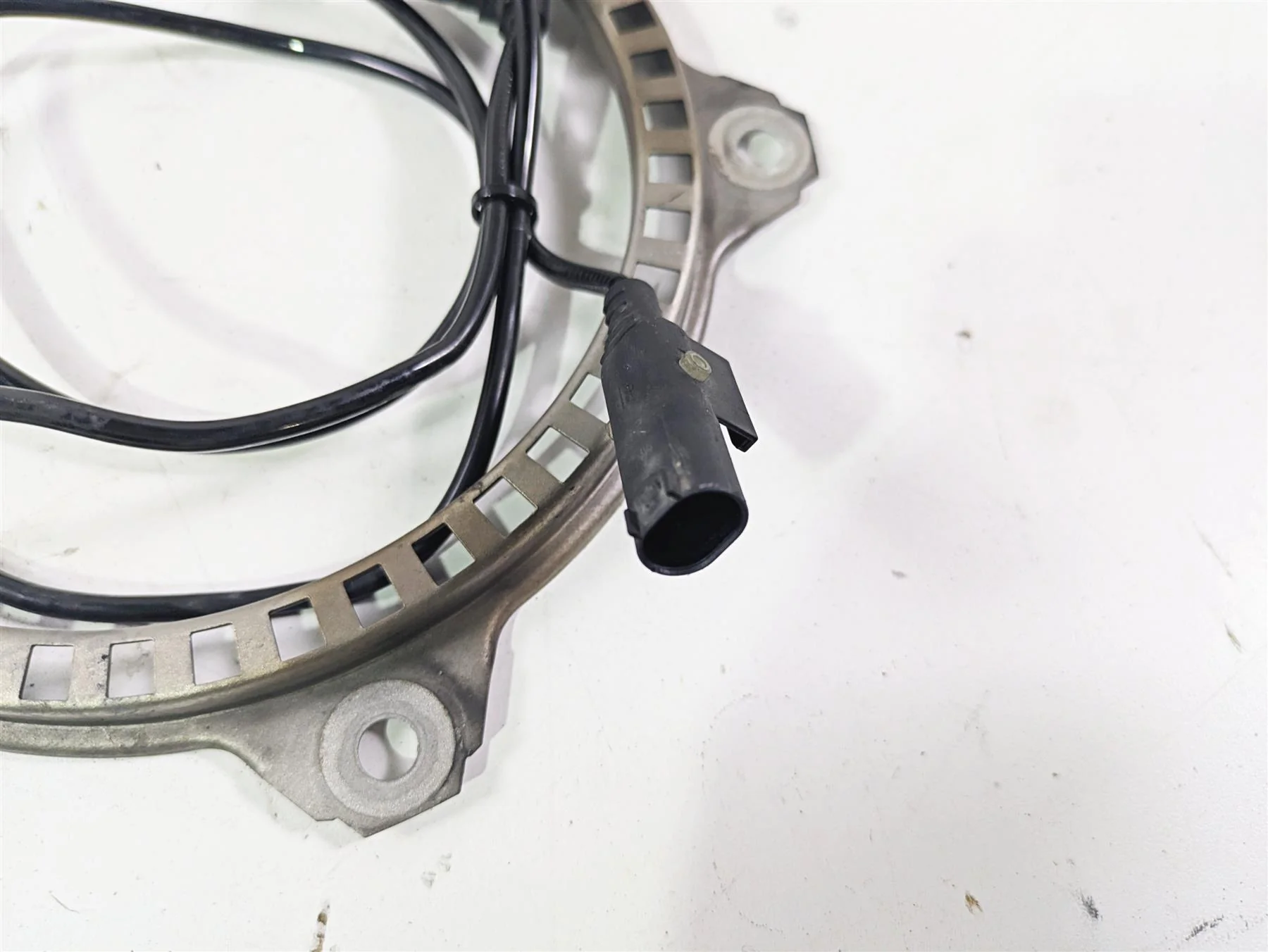 2010 BMW R1200GS K25 Front Abs Brake Wheel Speed Sensor 34527677824 - Image 7