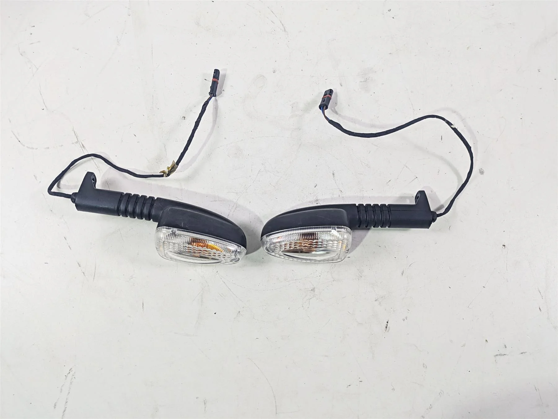 2010 BMW R1200GS K25 Front Blinker Turn Signal Set 63137667771 - Image 10