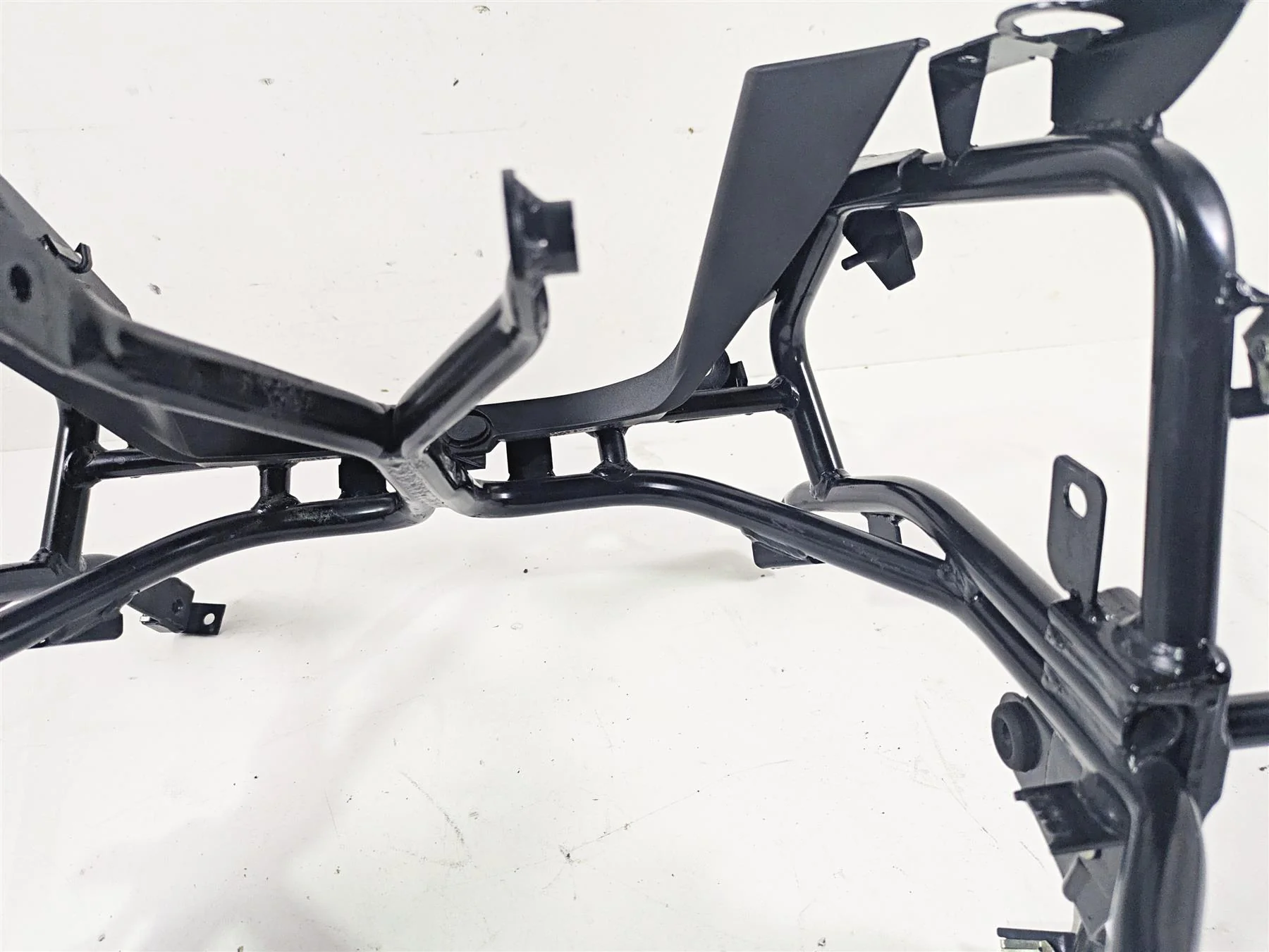 2010 BMW R1200GS K25 Front Fairing Bracket Stay Mount 46637701558 - Image 11