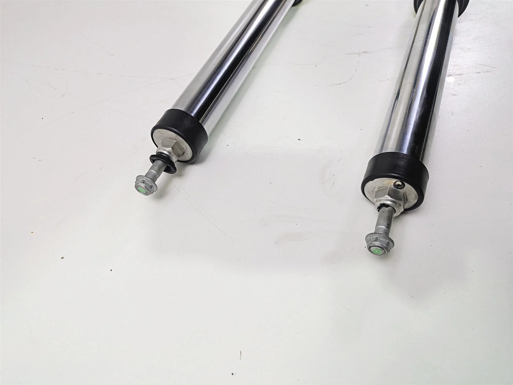 2010 BMW R1200GS K25 Front Fork Leg Set -Read 31427707623 31427707624 - Image 4
