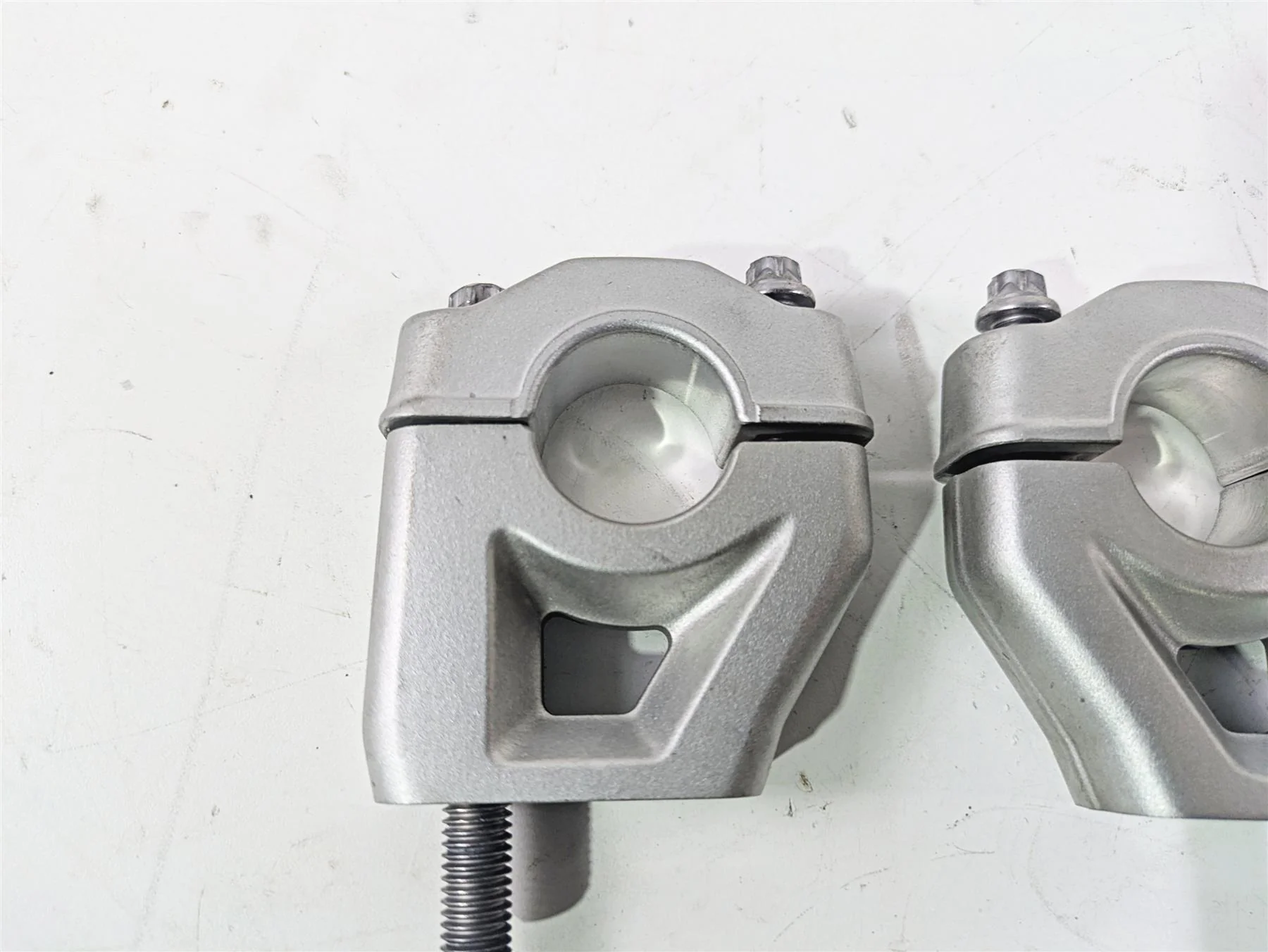 2010 BMW R1200GS K25 Handlebar Riser Holder Mount Set 28.5mm 31427718173 - Image 7