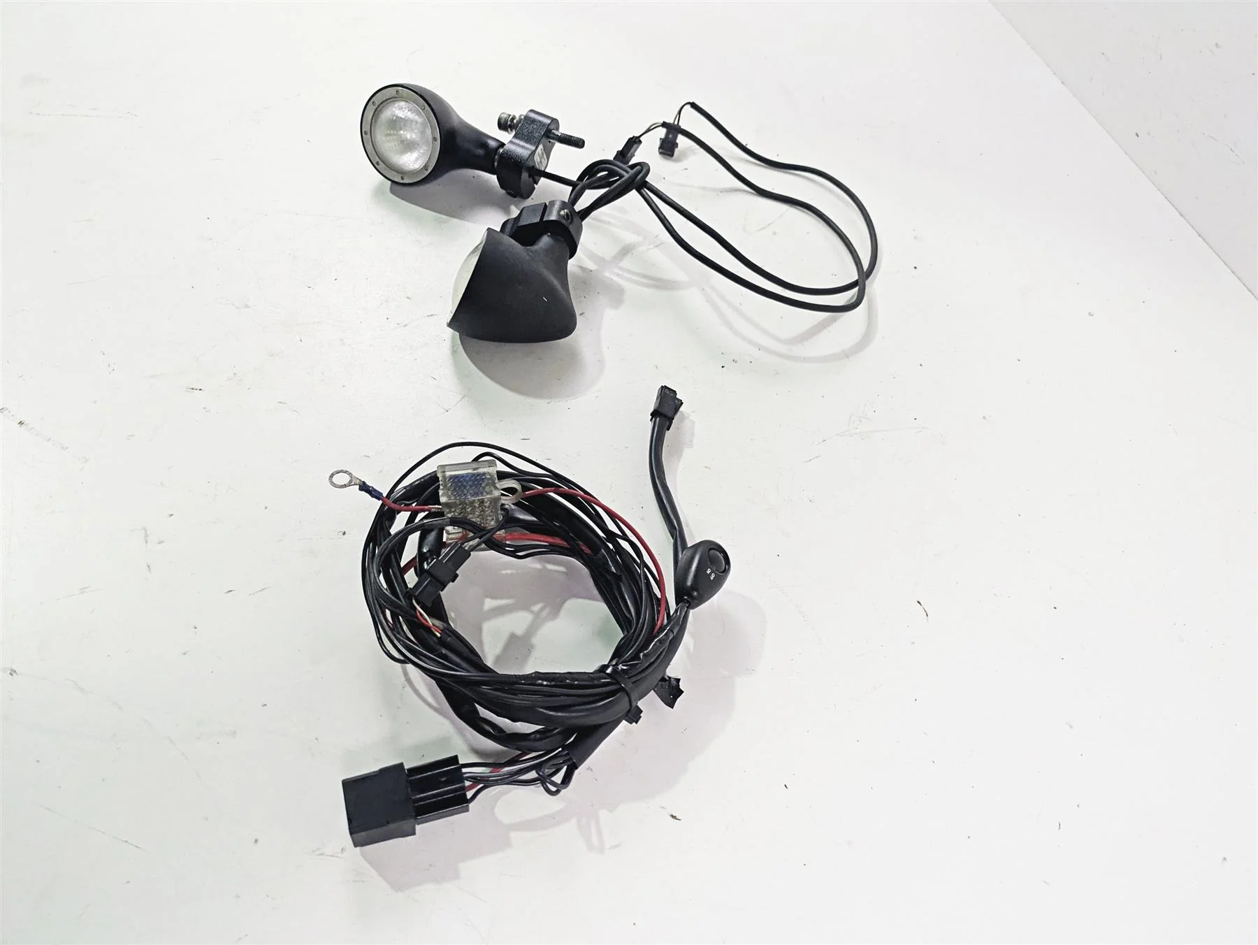 2010 BMW R1200GS K25 Motolight Brake Caliper Fog Light Auxiliary Lamp Set - Image 3