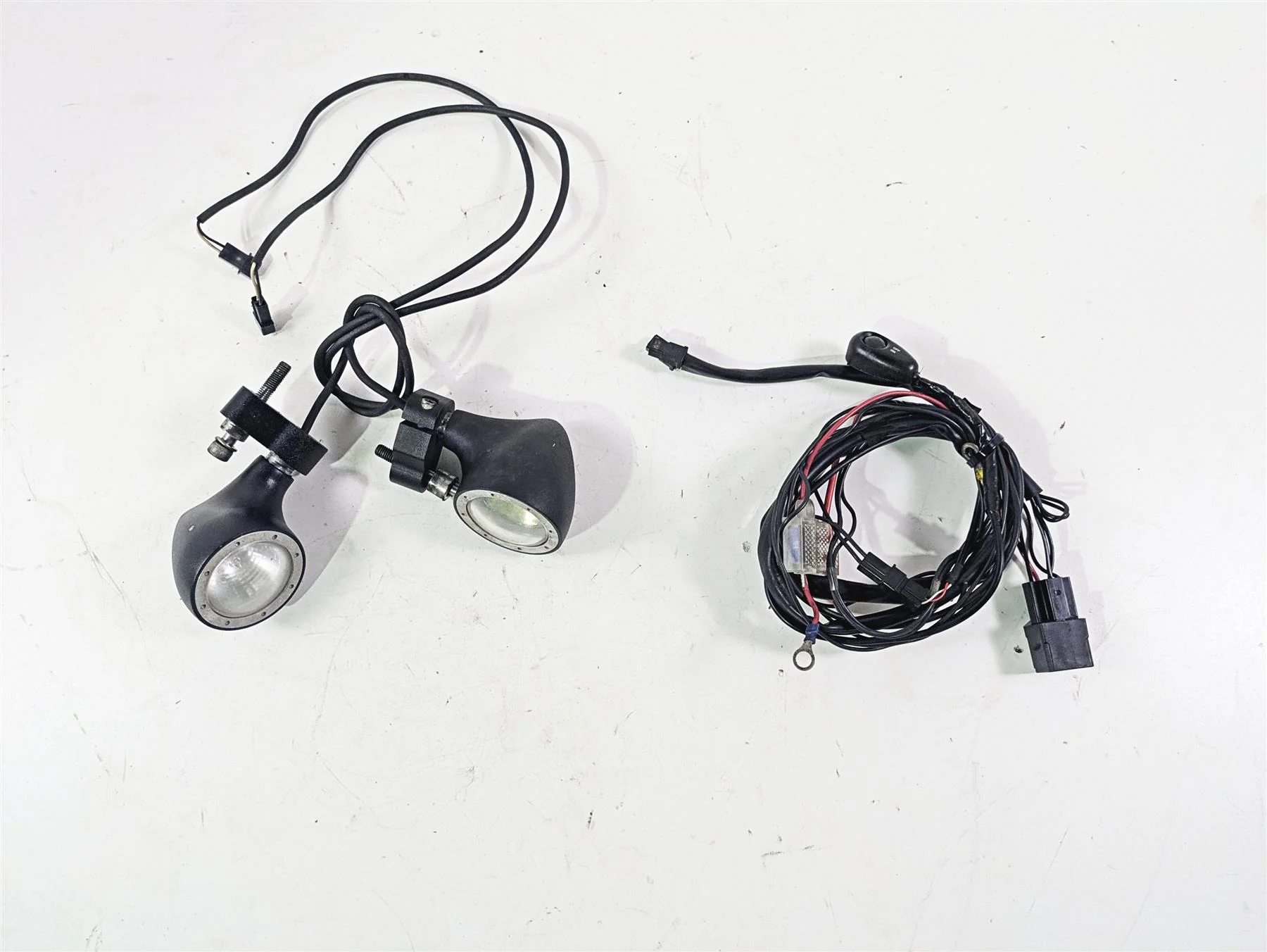 2010 BMW R1200GS K25 Motolight Brake Caliper Fog Light Auxiliary Lamp Set - Image 4