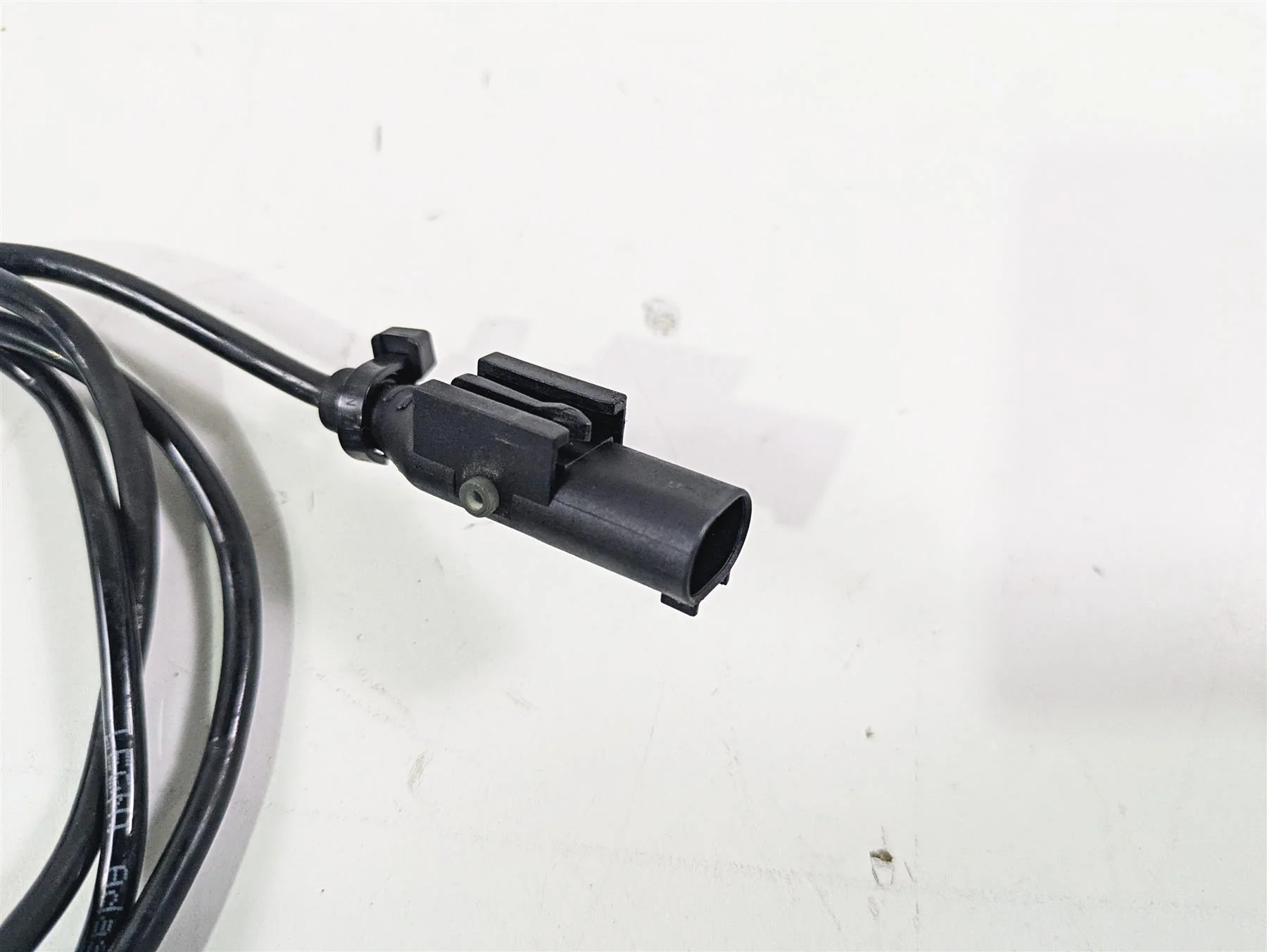 2010 BMW R1200GS K25 Rear Abs Brake Wheel Speed Sensor 34527677824 - Image 8