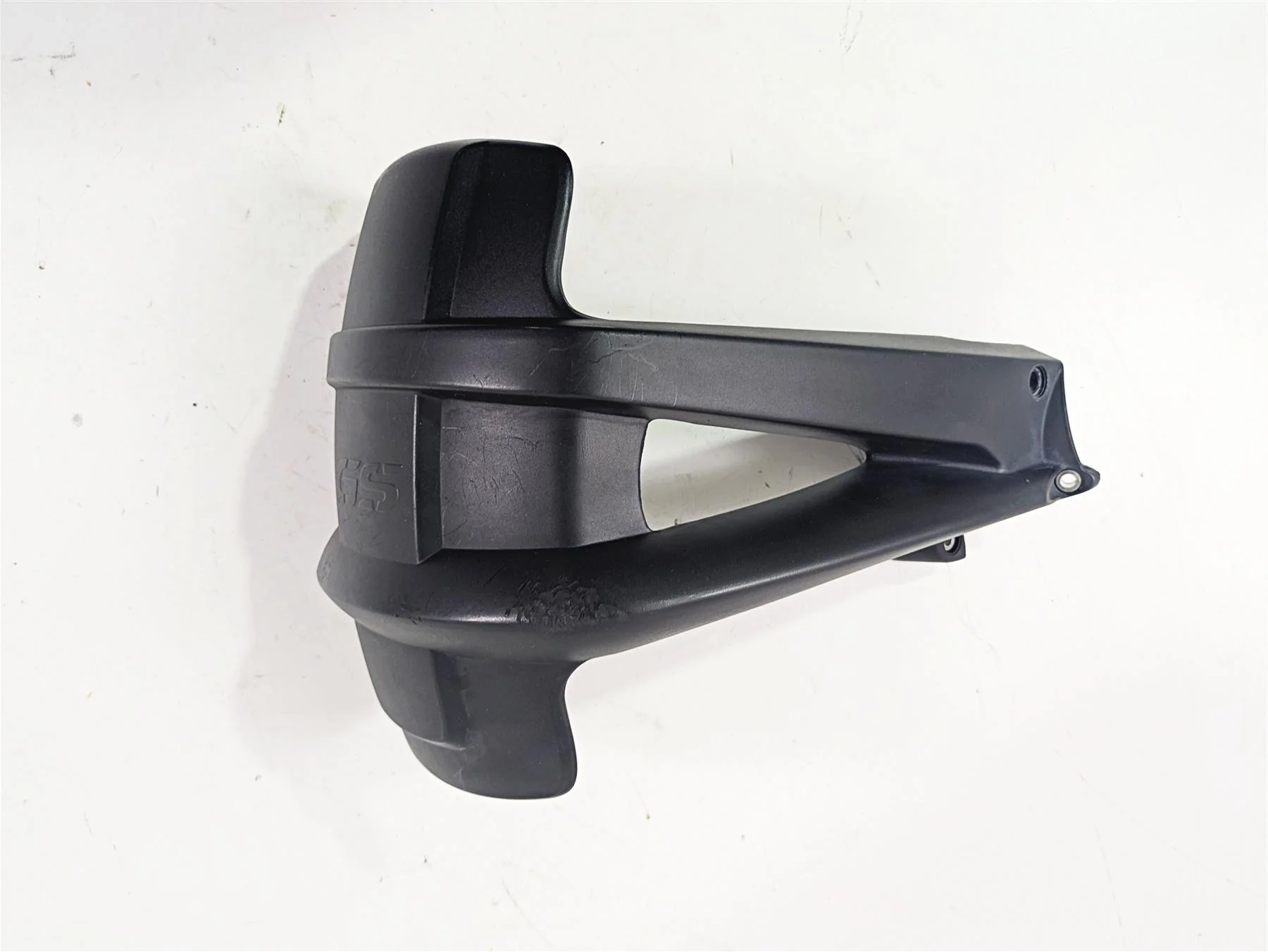 2010 BMW R1200GS K25 Rear Lower Wheel Mud Guard 46627682884 - Image 4