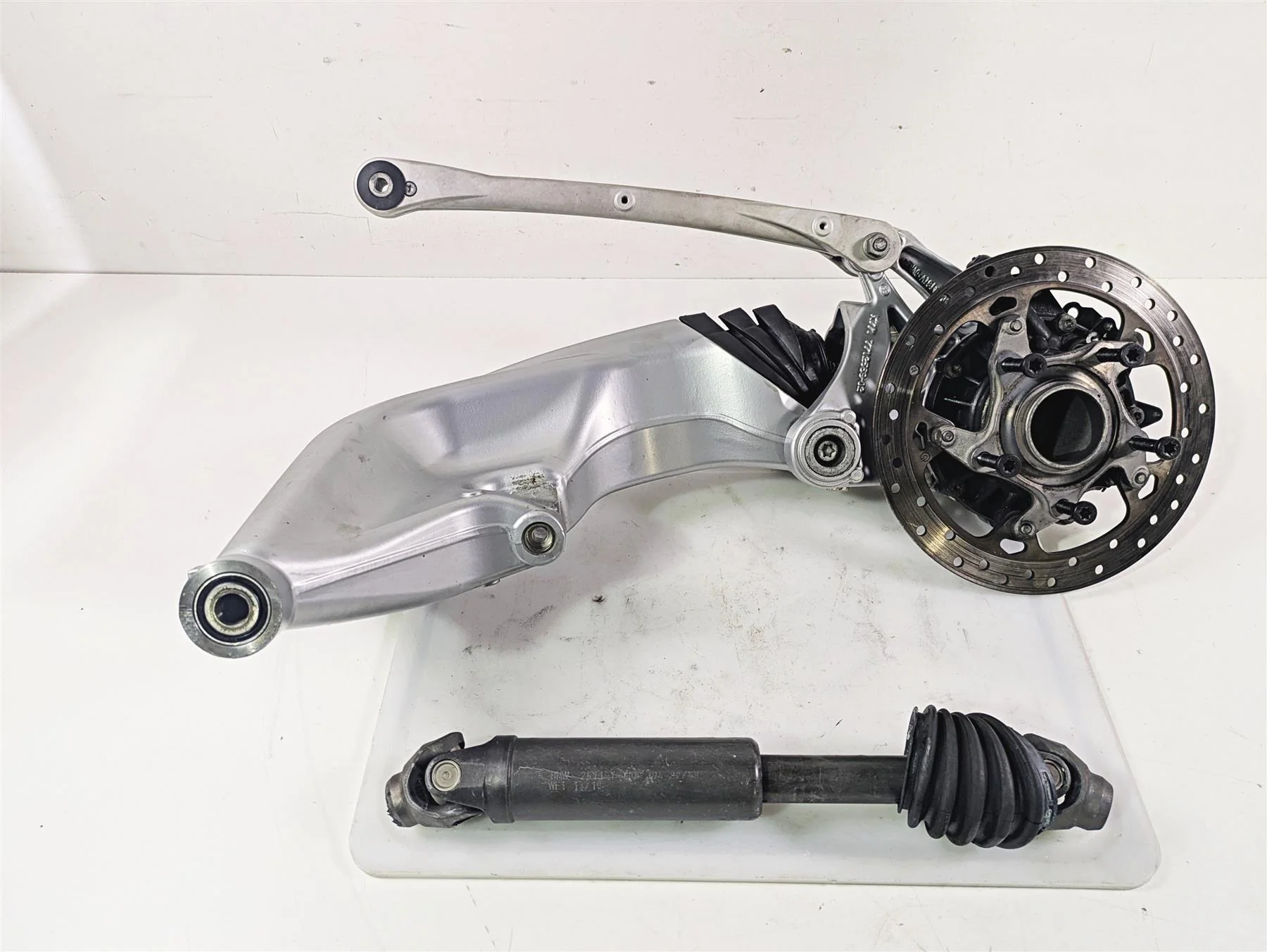2010 BMW R1200GS K25 Swingarm Differential Drive Shaft 32:11 33117726889