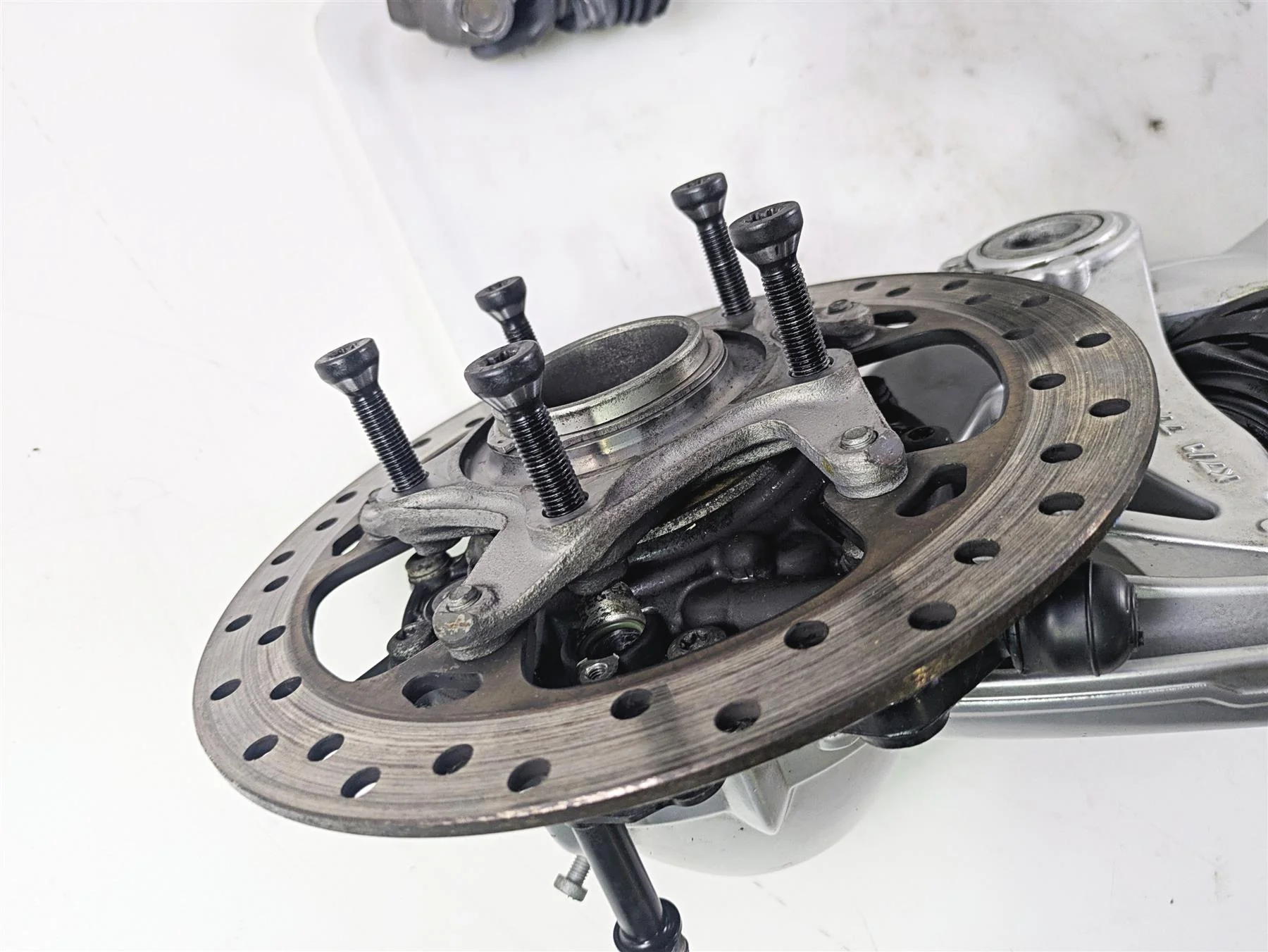 2010 BMW R1200GS K25 Swingarm Differential Drive Shaft 32:11 33117726889 - Image 7