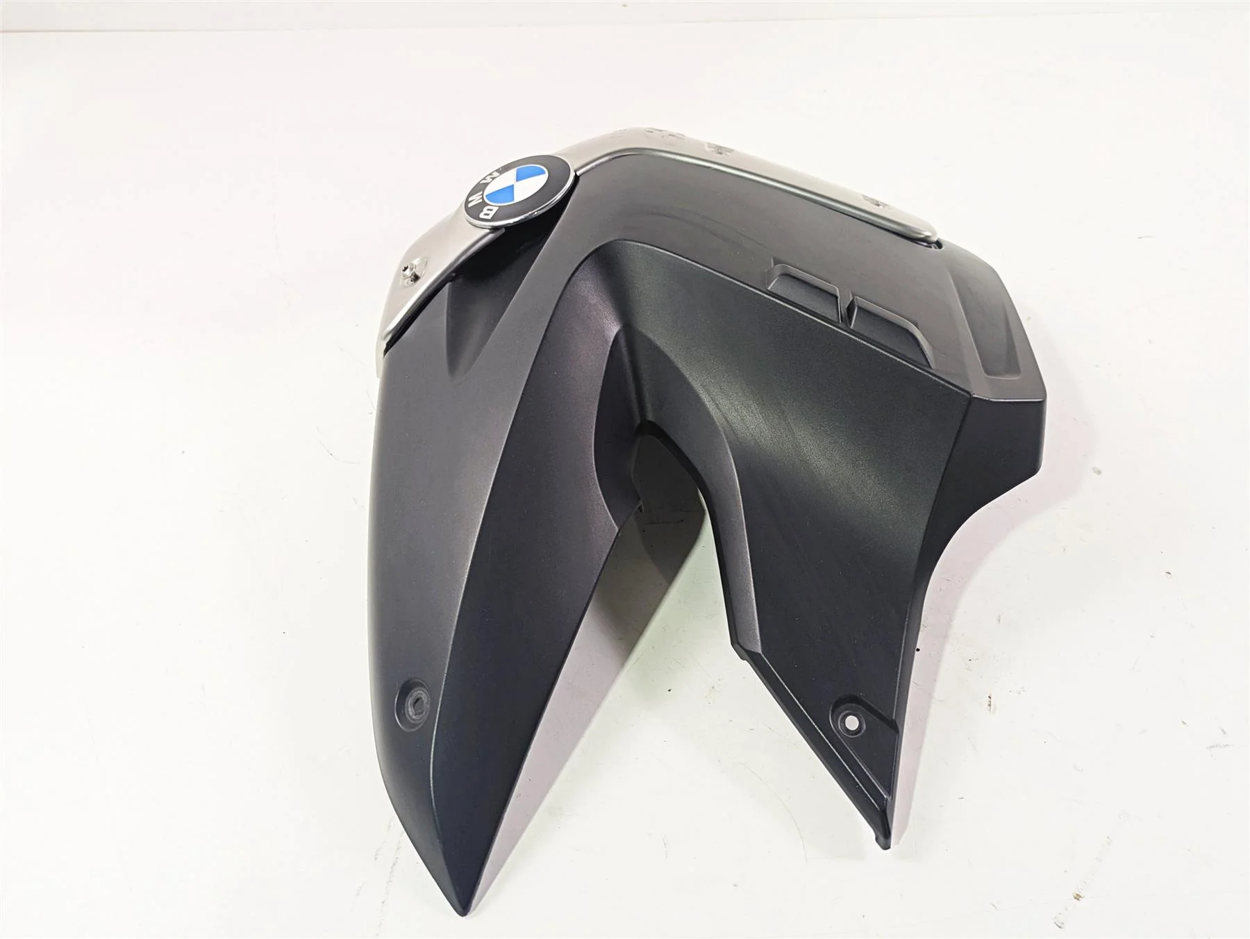 2010 BMW R1200GS K25 Tank Right Side Cover & Emblem 46637700876 46637700874 - Image 6
