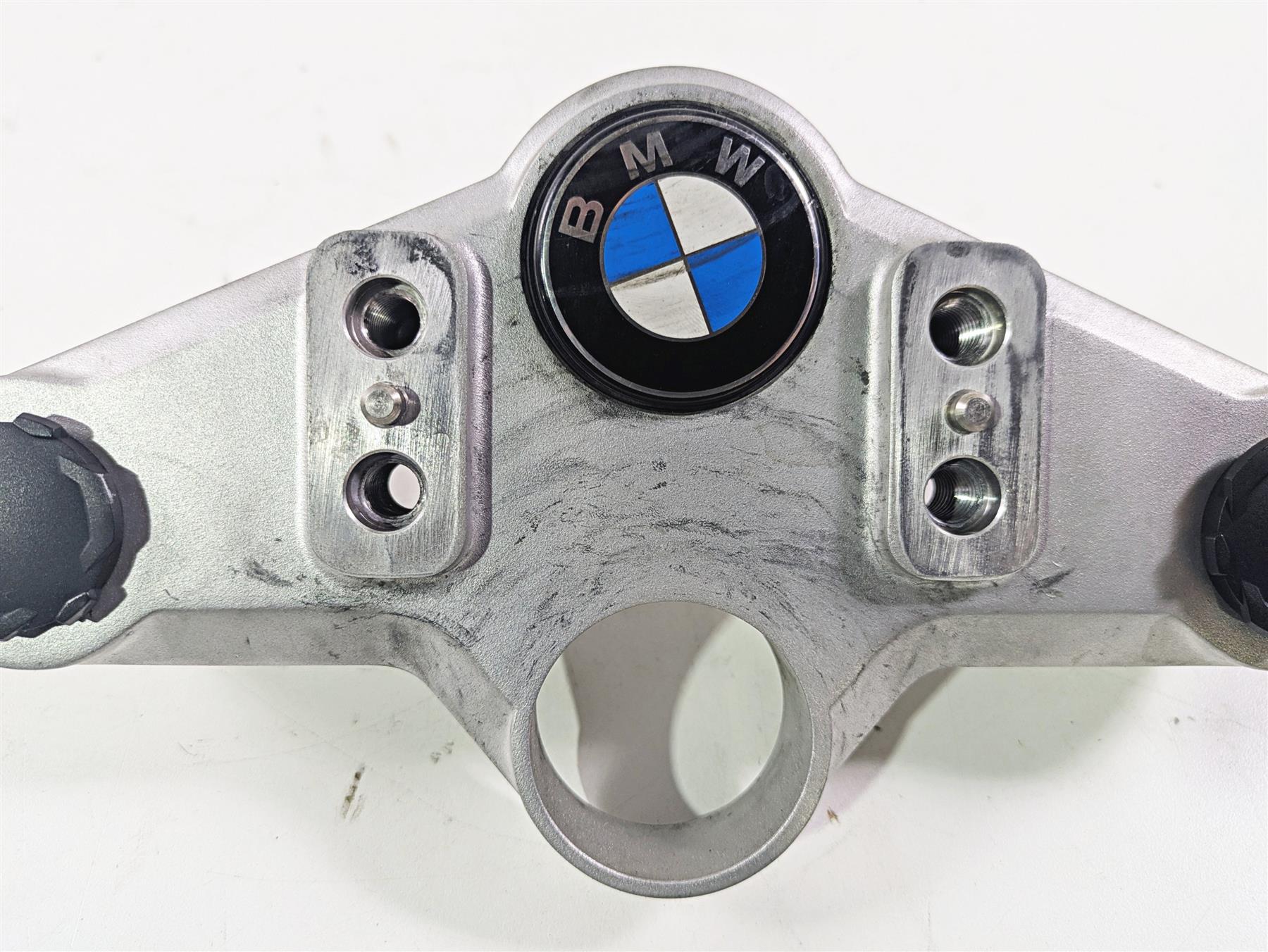 2010 BMW R1200GS K25 Upper Triple Tree Steering Clamp 31427718170 - Image 5
