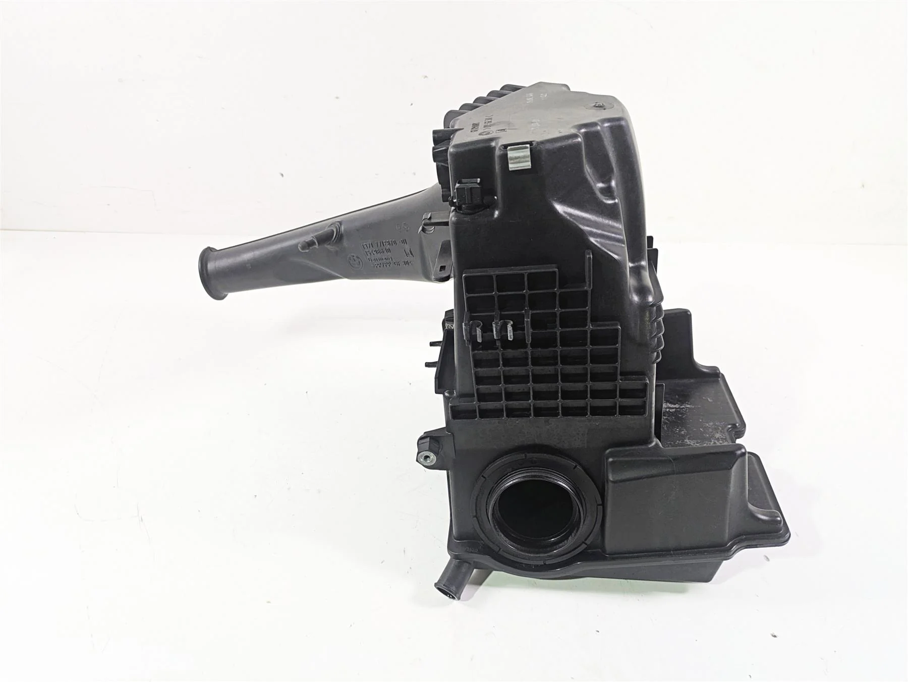 2010 BMW R1200GS K25 Air Box + Tubes & Front Air Ram 13717720354 - Image 3