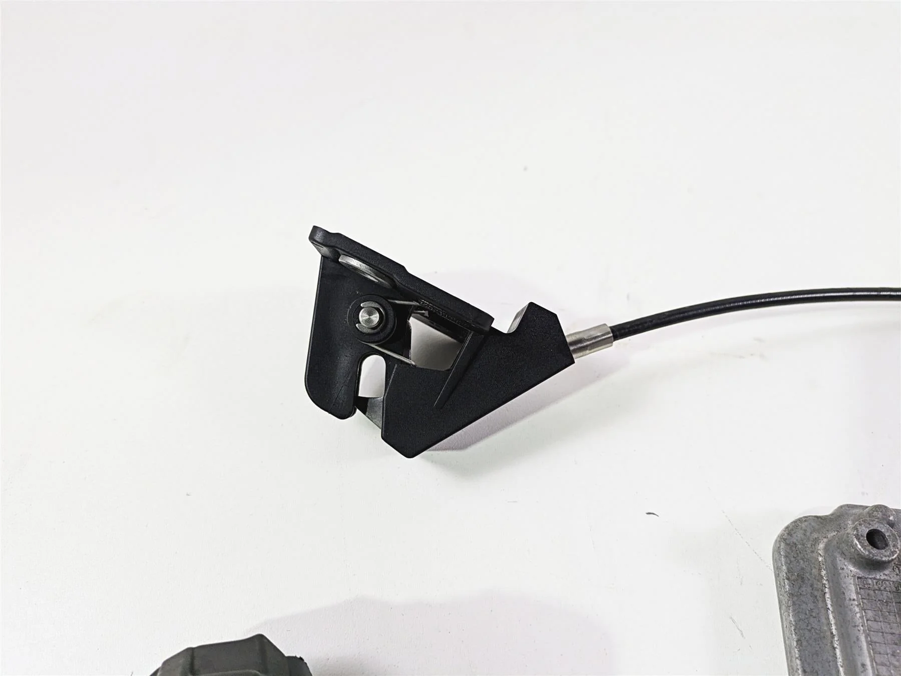 2010 BMW R1200RT K26 Cdi Ecu Ecm & Ignition Switch Set 7722565 5125770007 - Image 6