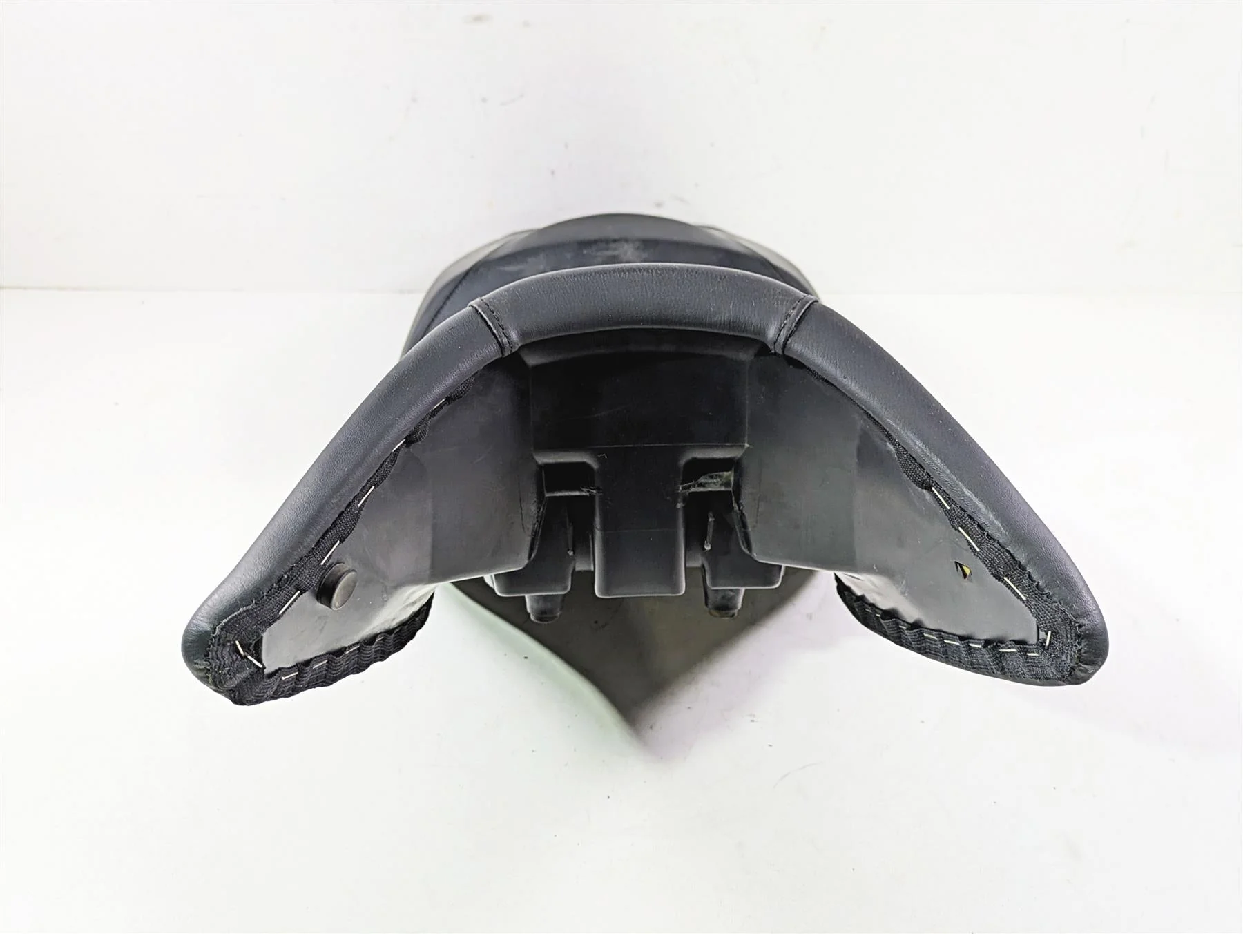 2010 BMW R1200RT K26 Dual Rider Driver Seat Saddle - Read 77347708877 - Image 4