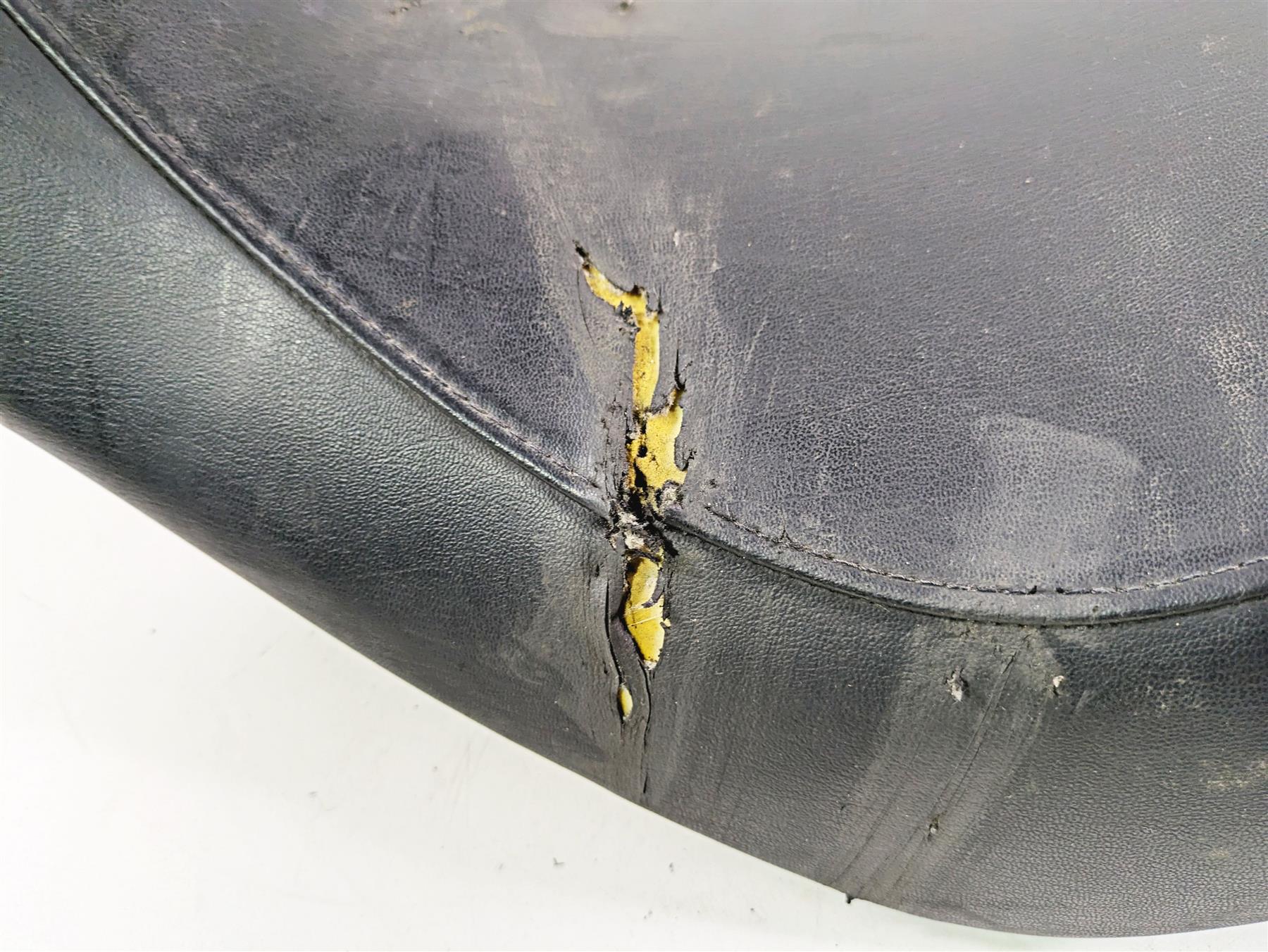 2010 BMW R1200RT K26 Dual Rider Driver Seat Saddle - Read 77347708877 - Image 6
