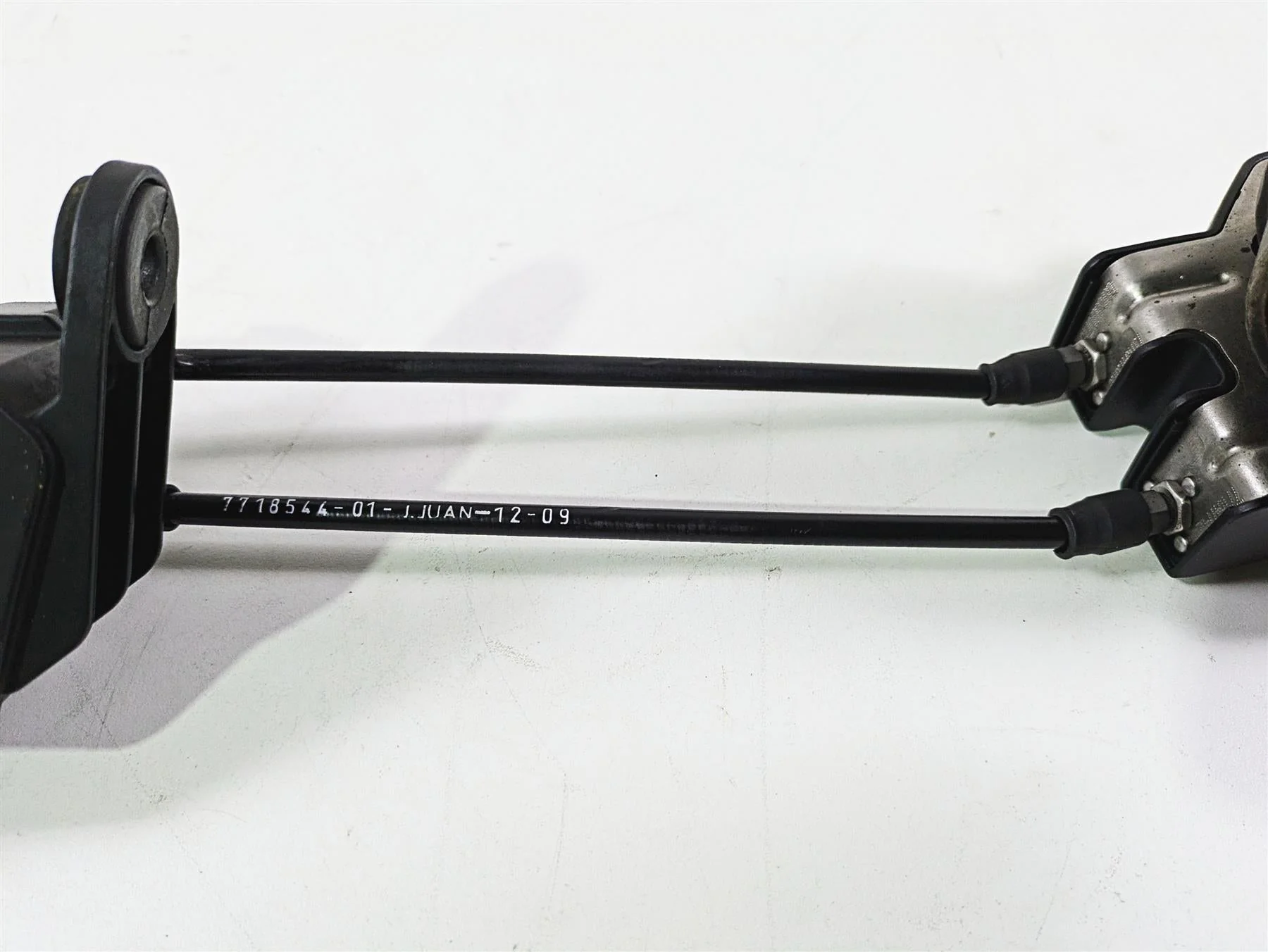 2010 BMW R1200RT K26 Exhaust Valve Flap & Servo Motor 18128521881 18128546552 - Image 11