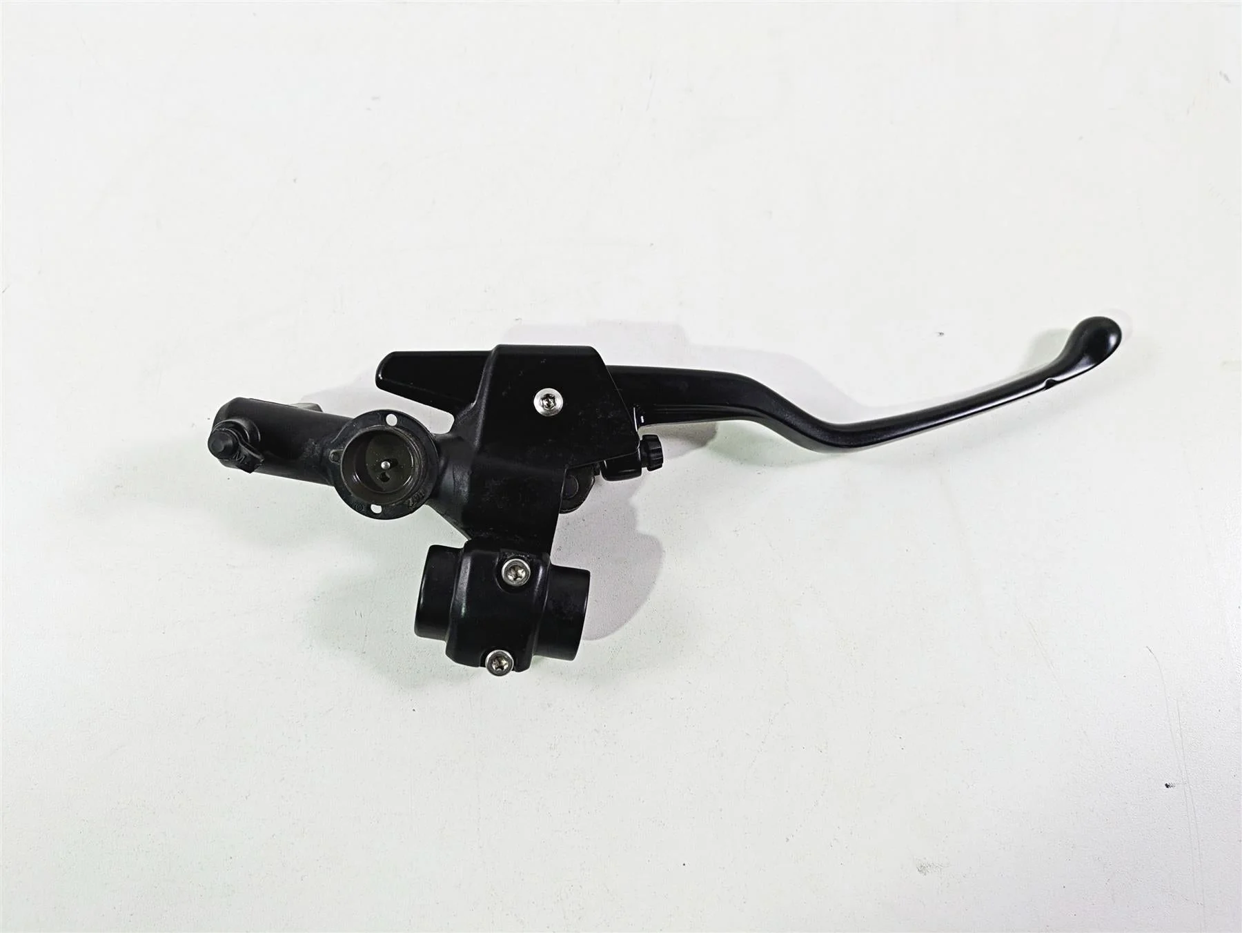 2010 BMW R1200RT K26 Front Brake Master Cylinder + Lever 32727727306 - Image 5
