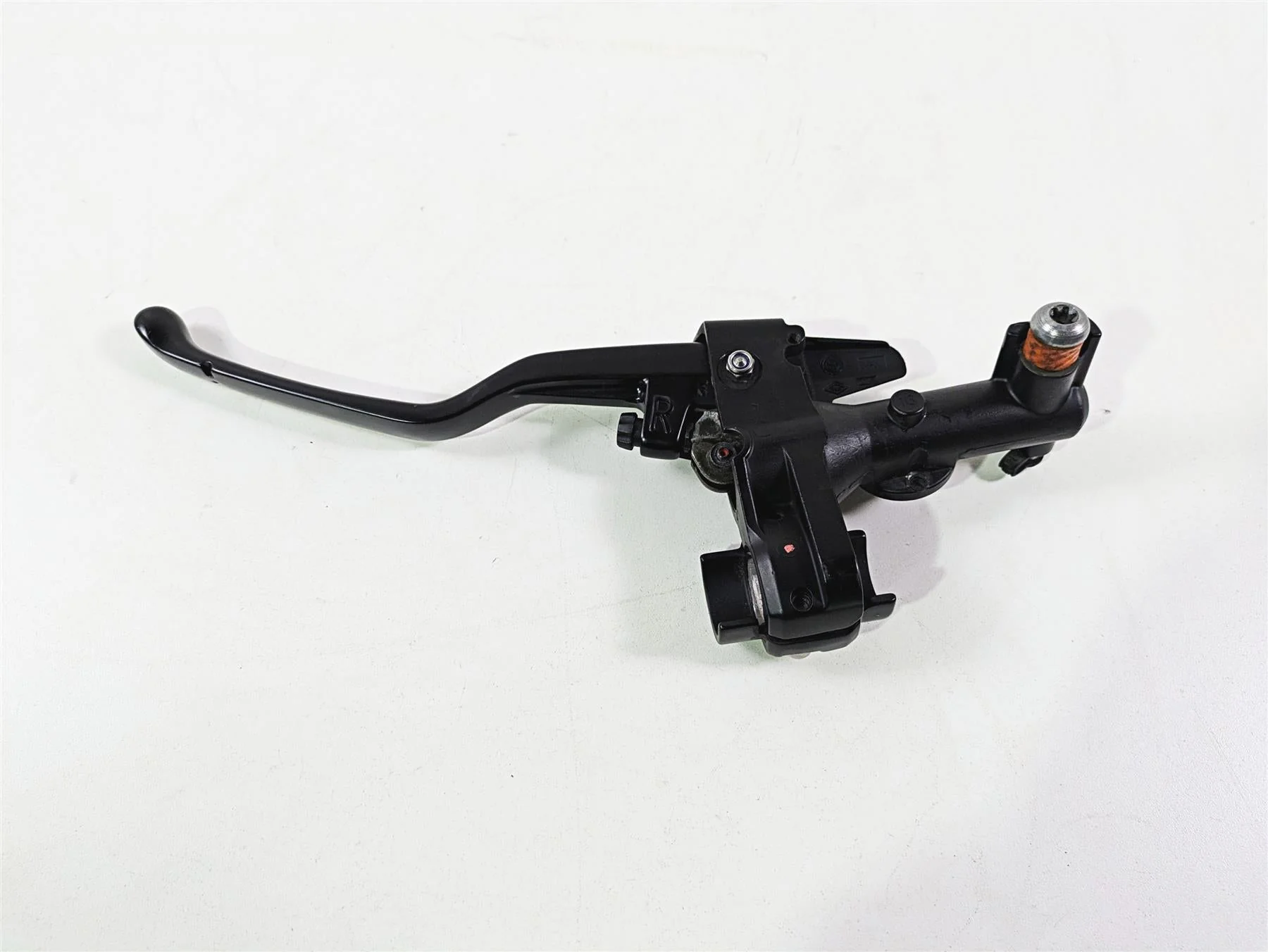 2010 BMW R1200RT K26 Front Brake Master Cylinder + Lever 32727727306 - Image 8