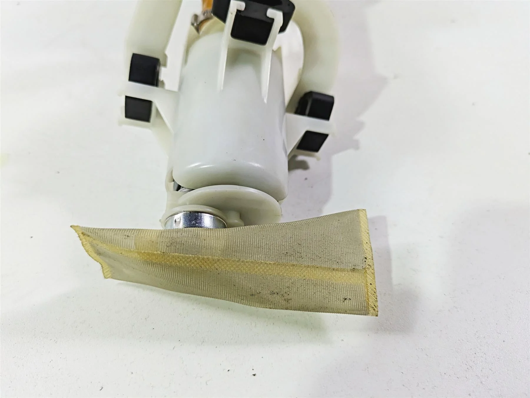 2010 BMW R1200RT K26 Fuel Gas Petrol Pump 16147724843 - Image 10