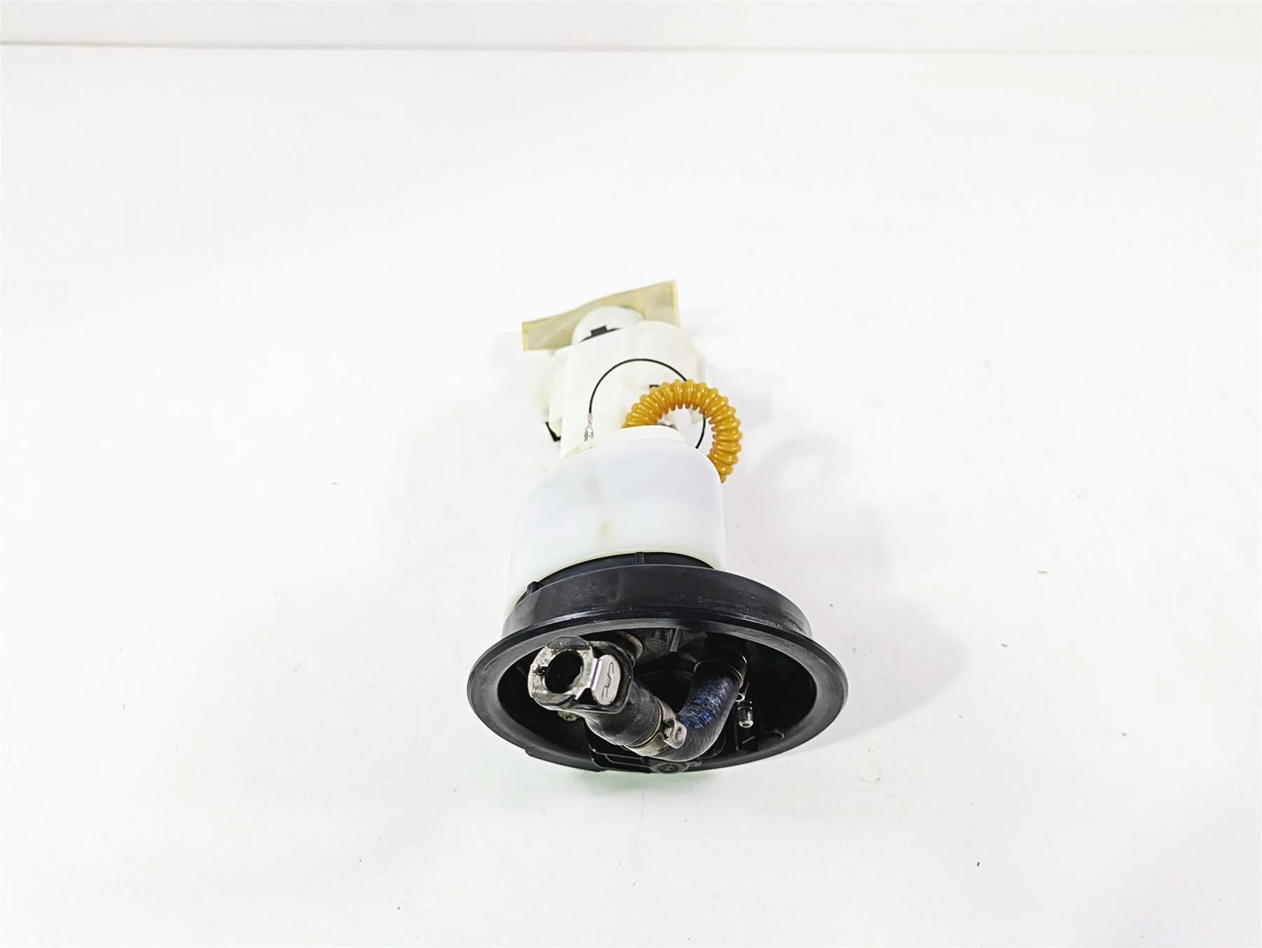 2010 BMW R1200RT K26 Fuel Gas Petrol Pump 16147724843 - Image 4