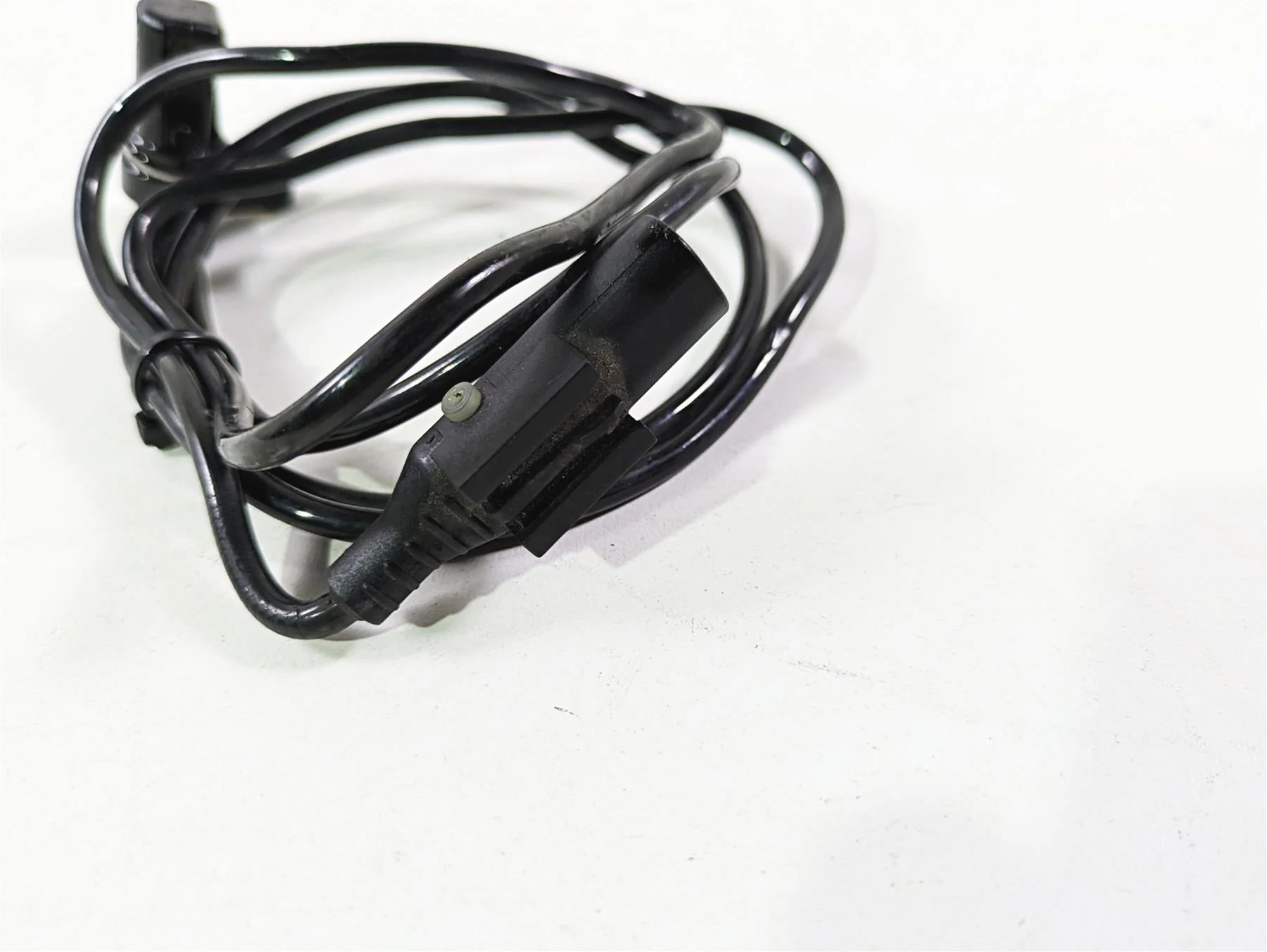 2010 BMW R1200RT K26 Rear Wheel Speed Abs Brake Sensor 34527677824 - Image 9