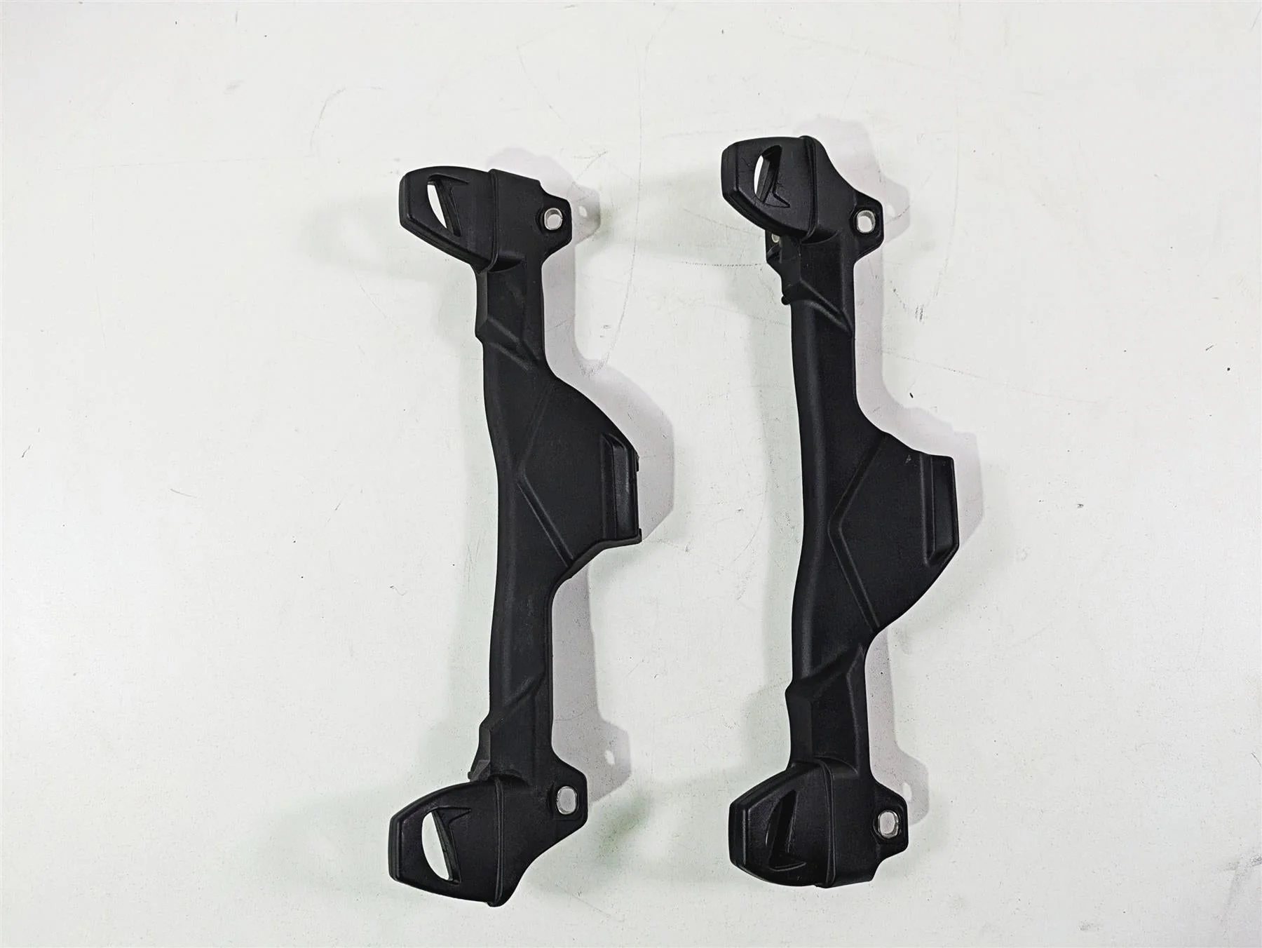 2010 BMW R1200RT K26 Saddlebag Holder Bracket Mount Set 46547699903 46547699904 - Image 5