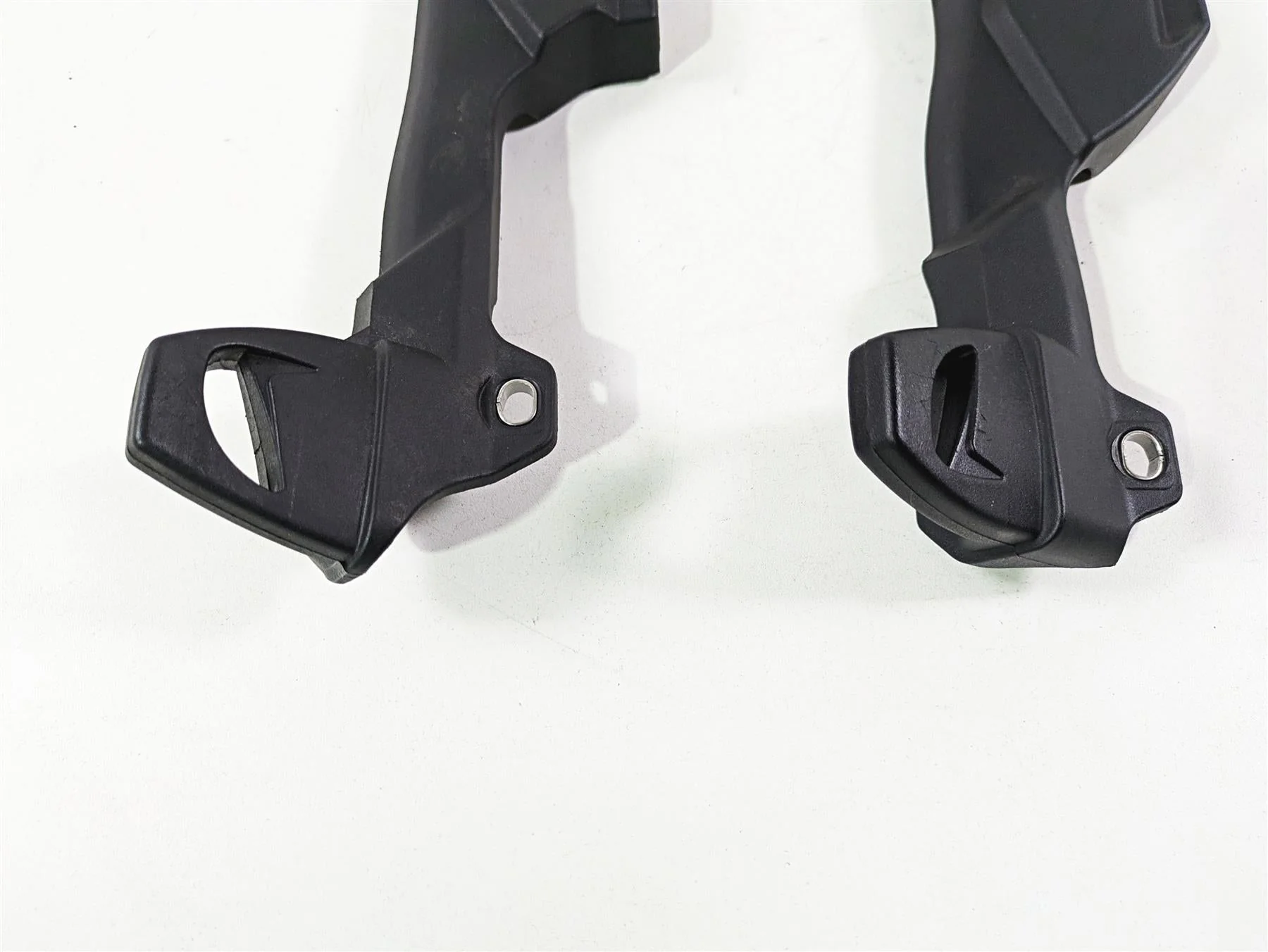 2010 BMW R1200RT K26 Saddlebag Holder Bracket Mount Set 46547699903 46547699904 - Image 6