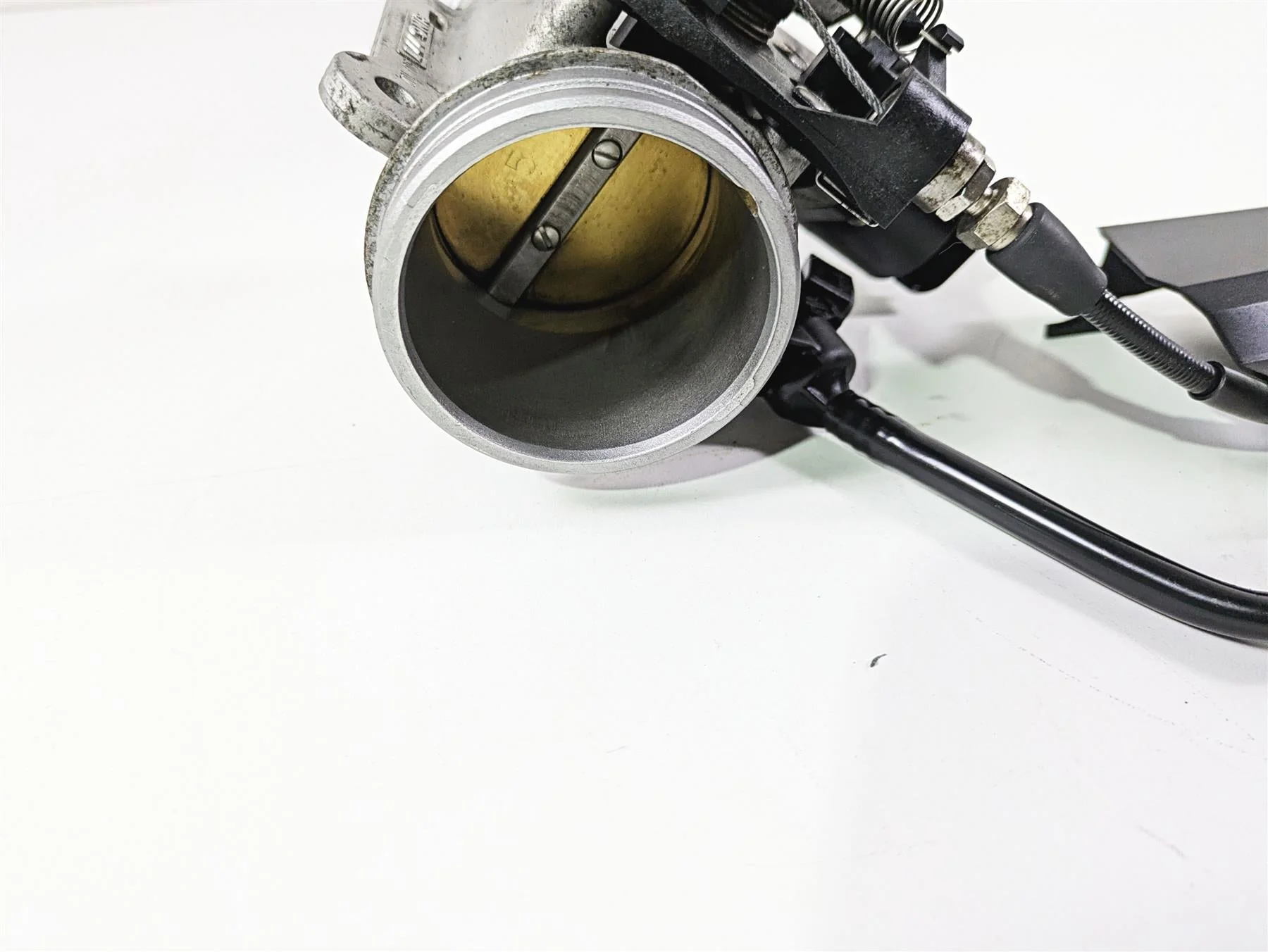2010 BMW R1200RT K26 Throttle Bodies Body Set - Read 13547712613 13547712614 - Image 7
