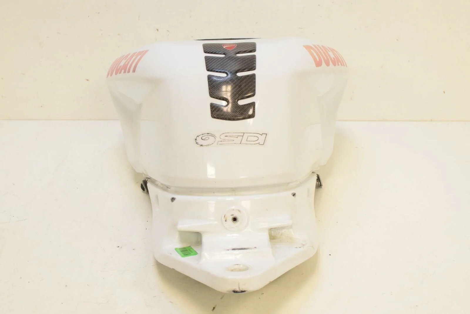 2010 Ducati 848 White Fuel Gas Petrol Tank  58611602 - Image 6