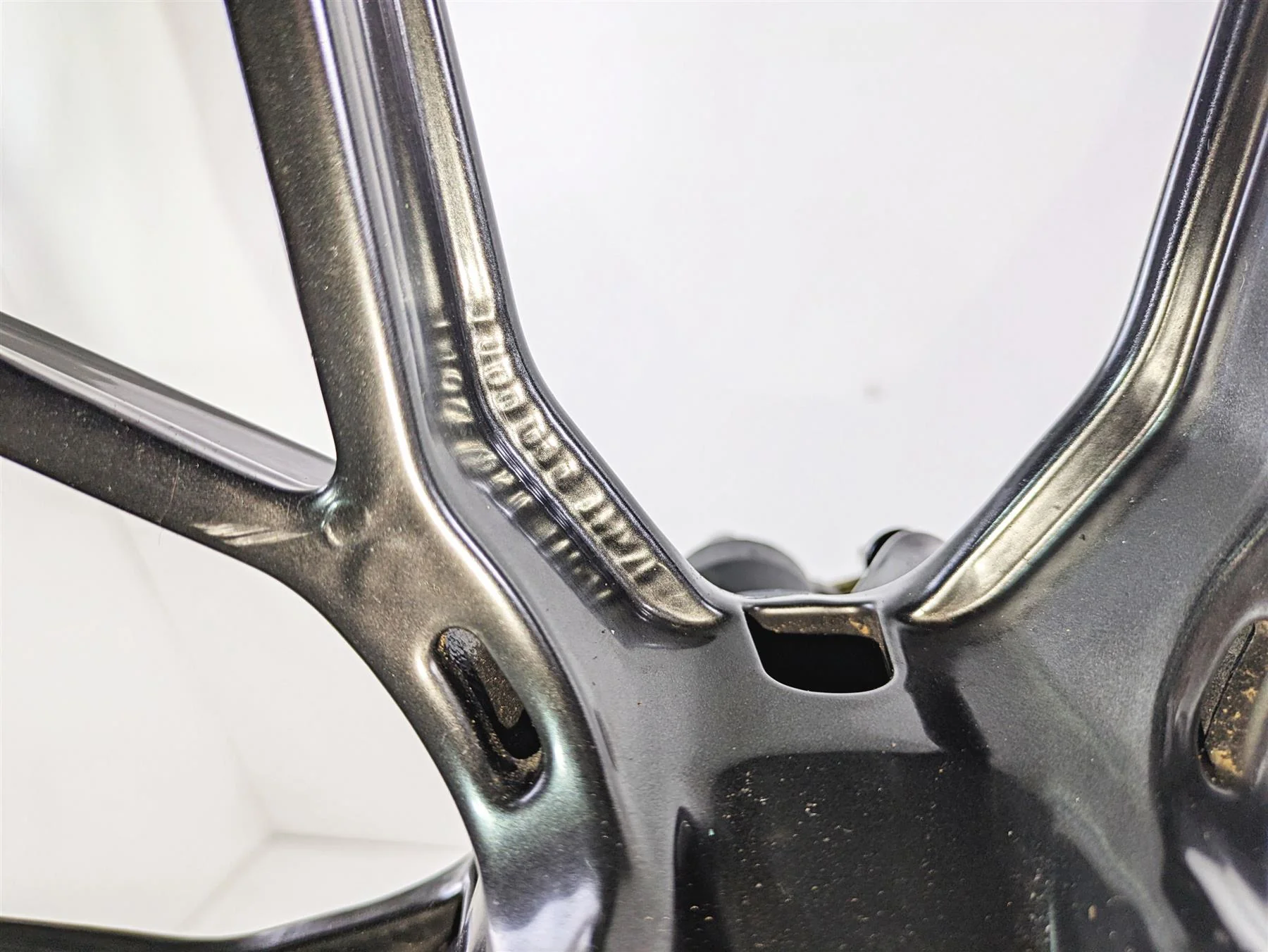 2010 Ducati Streetfighter 1098 S 17x3.5 Front Wheel Cast - Runout 50121151AF - Image 3