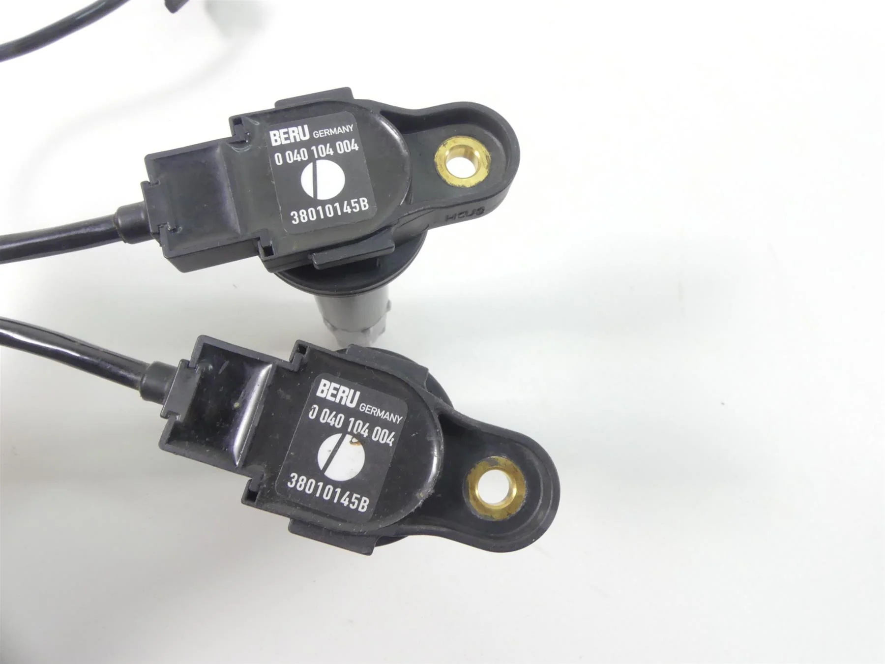 2010 Ducati Streetfighter 1098 S Beru Ignition Coils Coil Set 38010145B - Image 5