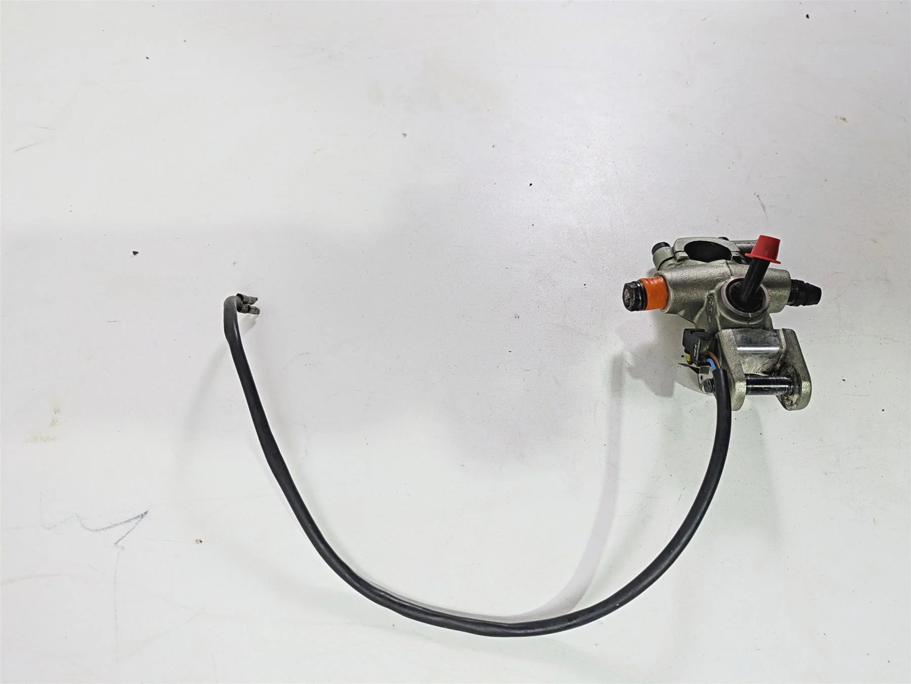 2010 Ducati Streetfighter 1098 S Clutch Radial Master Cylinder - Read 63040481A - Image 2