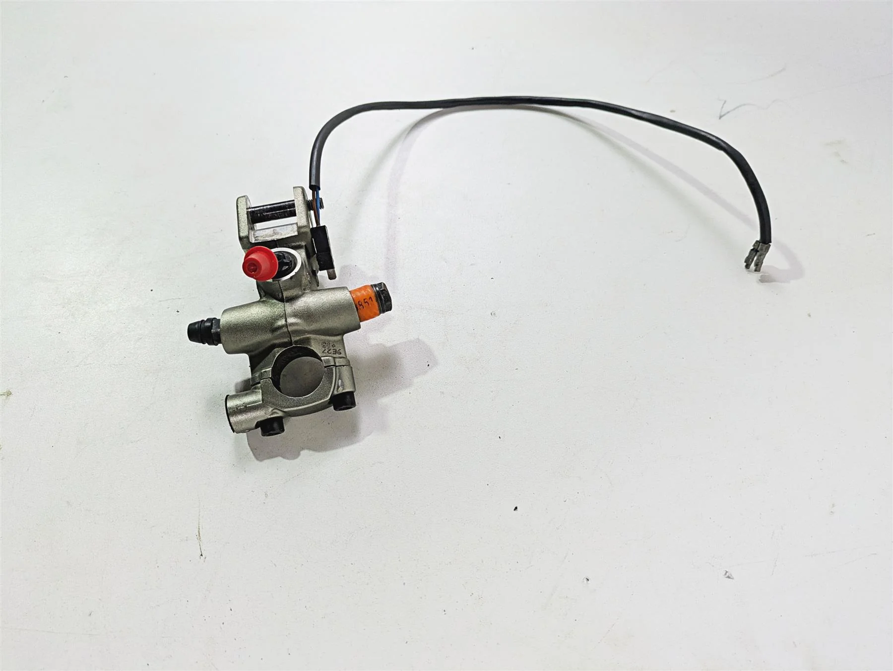 2010 Ducati Streetfighter 1098 S Clutch Radial Master Cylinder - Read 63040481A - Image 3