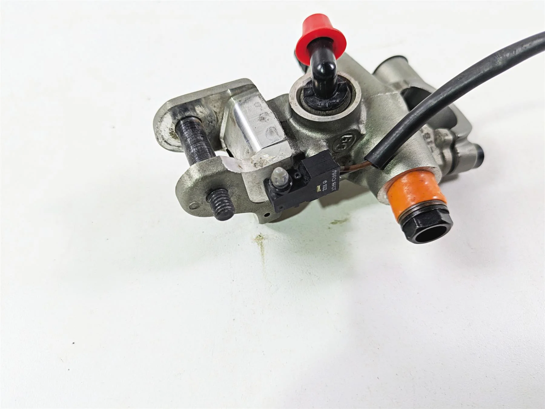 2010 Ducati Streetfighter 1098 S Front Radial Brake Master Cylinder 62440571A - Image 8
