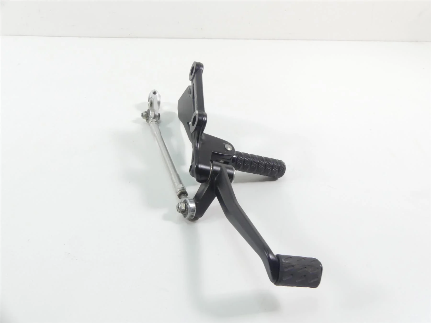 2010 Ducati Streetfighter 1098 S Left Rider Footpeg & Shifter 82411541A - Image 3