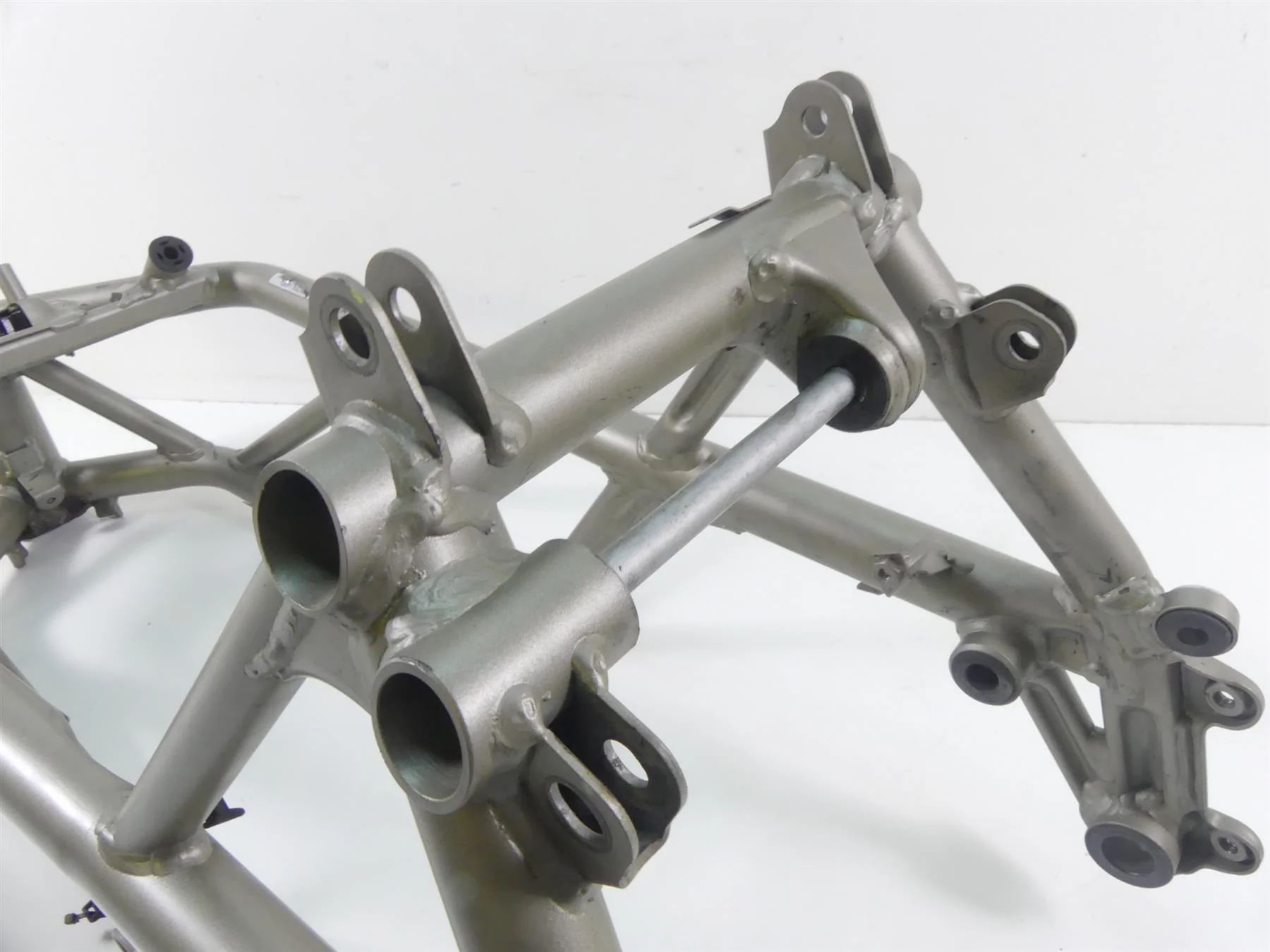 2010 Ducati Streetfighter 1098 S Main Frame Chassis Slvg -Read 47011991AB - Image 4