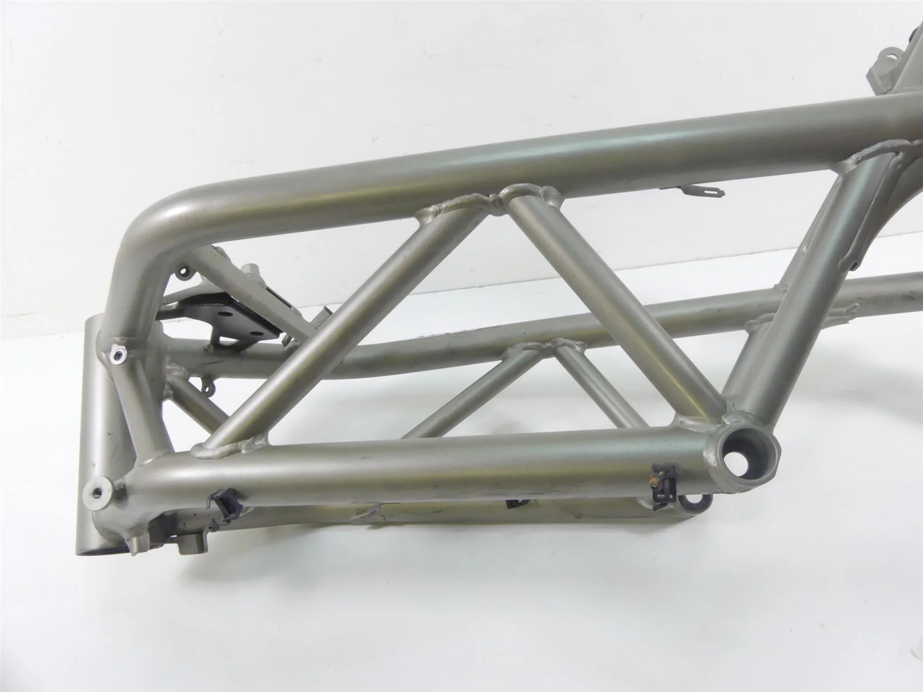 2010 Ducati Streetfighter 1098 S Main Frame Chassis Slvg -Read 47011991AB - Image 7