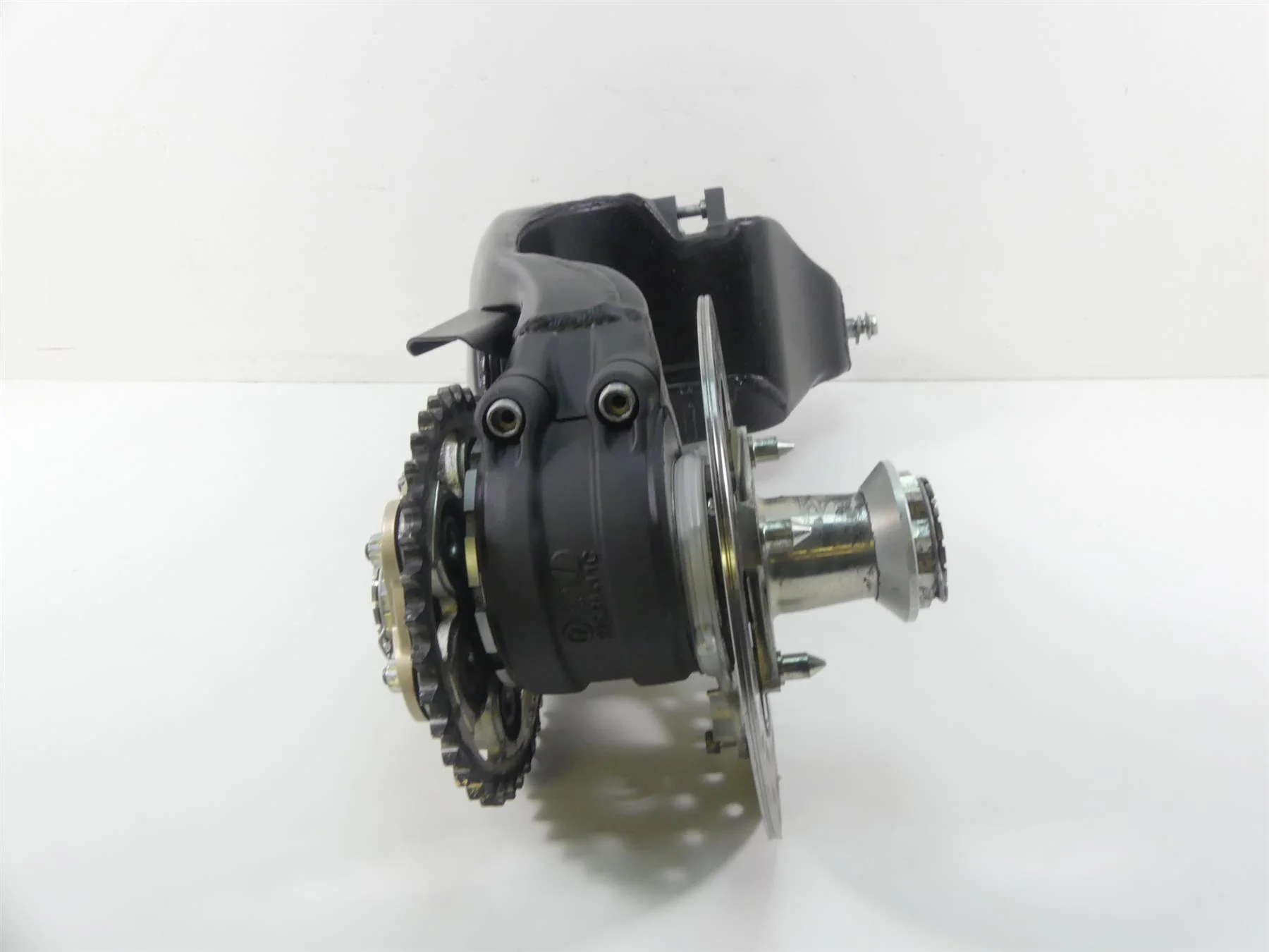 2010 Ducati Streetfighter 1098 S Rear Black Swing Arm Swingarm & Axle  37010891A - Image 4