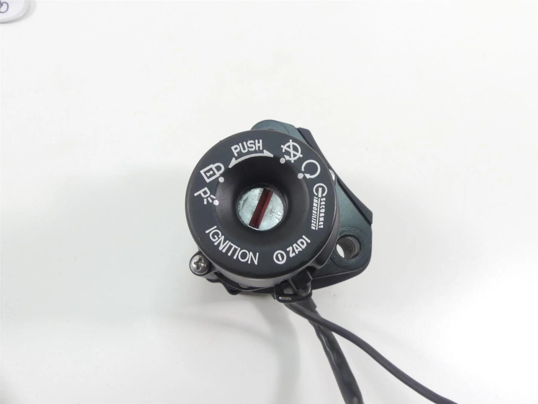 2010 Ducati Streetfighter 1098 S Speedometer Ignition Switch Key 7K  40610723A - Image 5