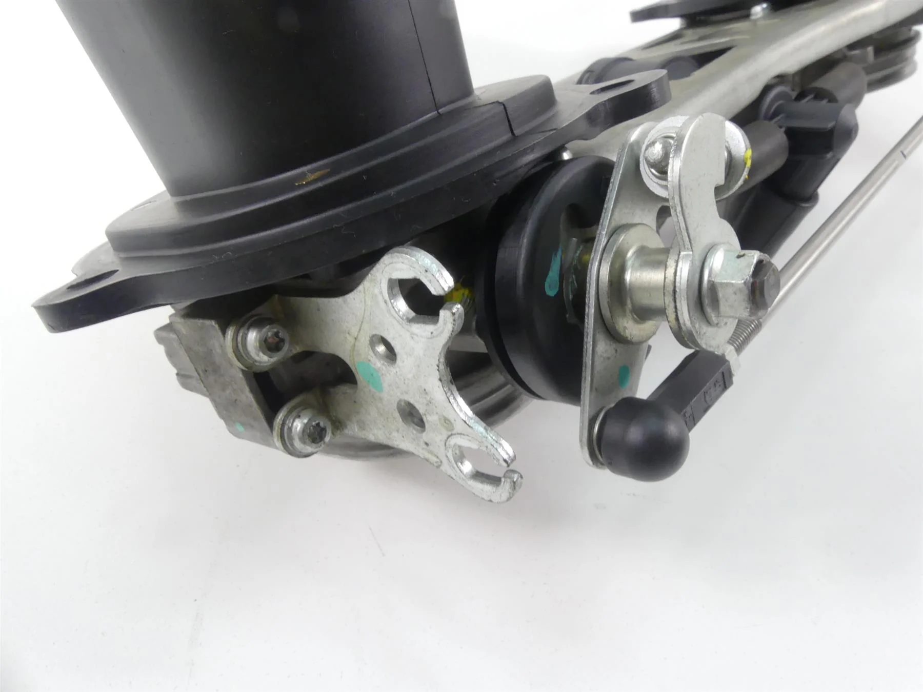 2010 Ducati Streetfighter 1098 S Throttle Body Bodies Fuel Injectors 28240791B - Image 5