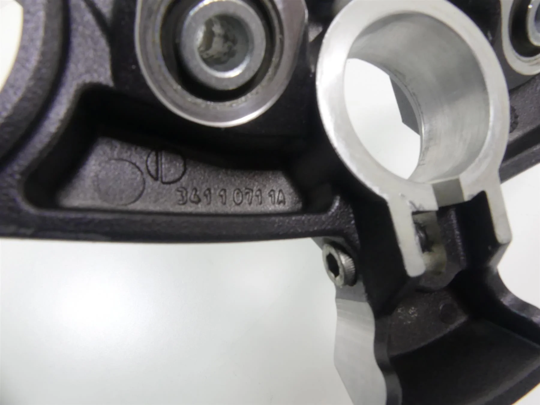 2010 Ducati Streetfighter 1098 S Upper Triple Tree Steering Clamp 53mm 34120711A - Image 8