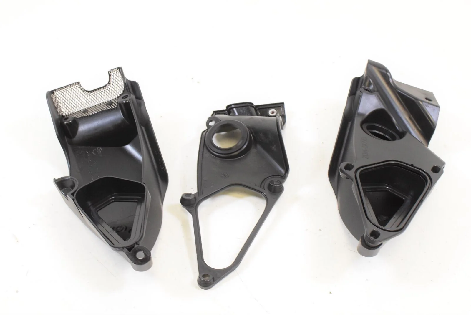 2010 Ducati Streetfighter S Air Intake Duct Ram Scoop SET L 48420751A R 48420761 - Image 3